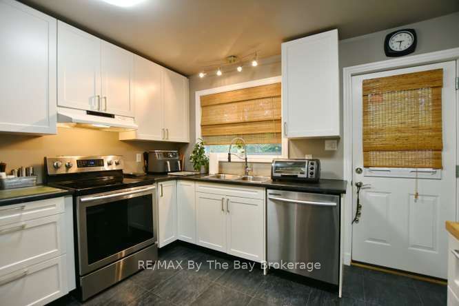 60 53rd Street S Property Photo 10