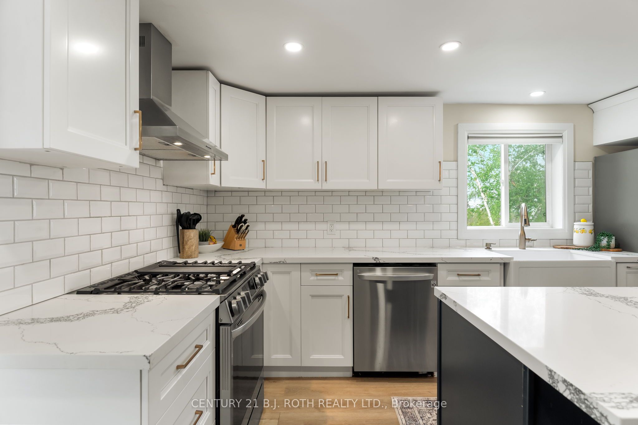 390 Arthur Street Property Photo 11