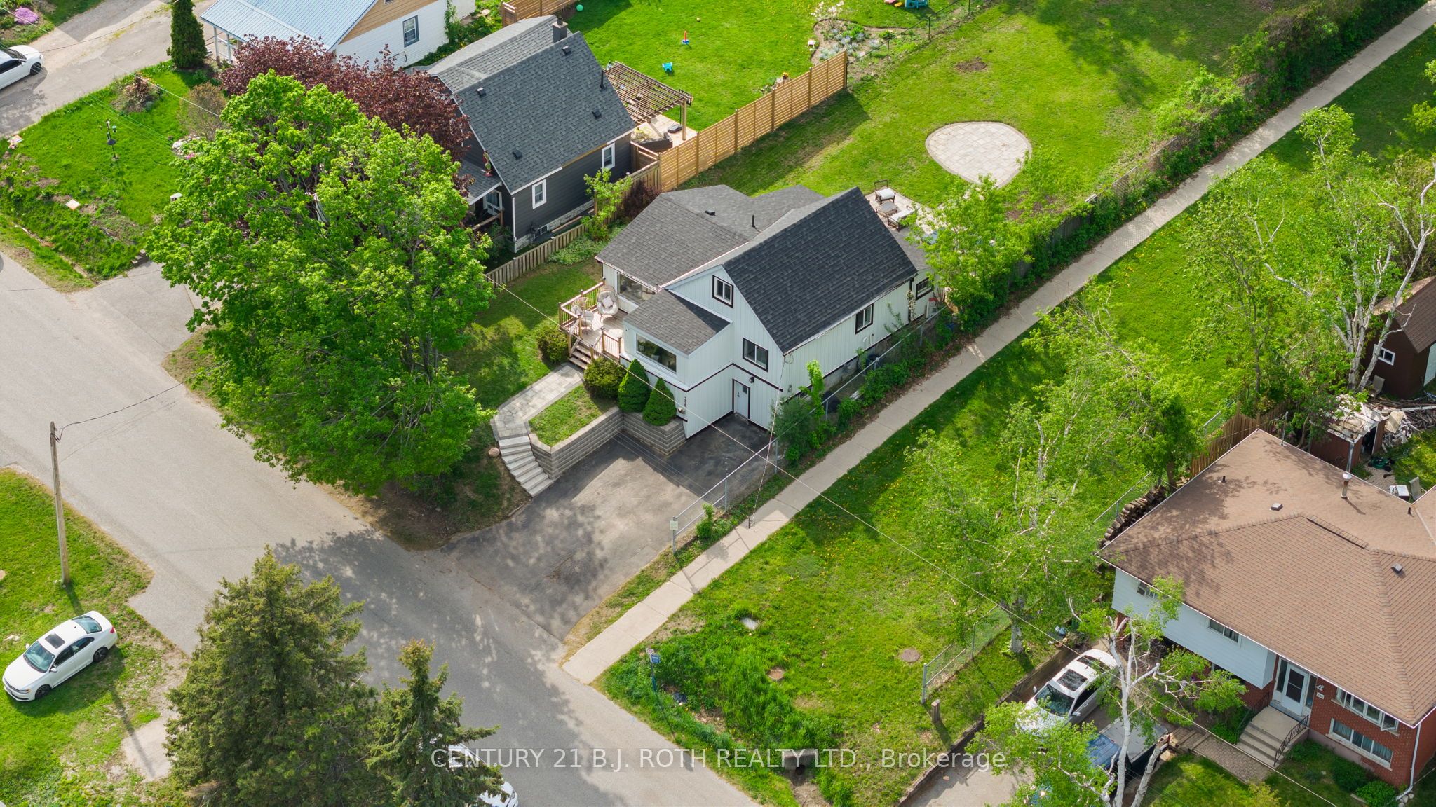 390 Arthur Street Property Photo 47