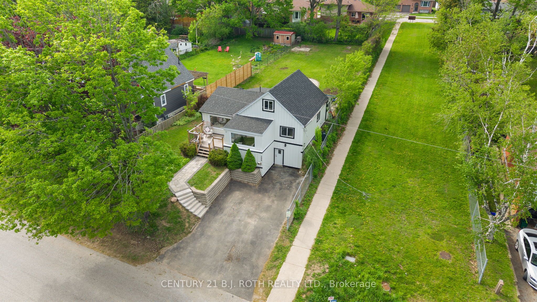 390 Arthur Street Property Photo 48