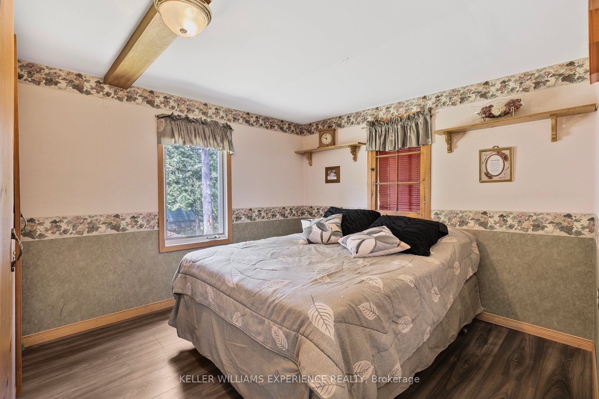 10 Simcoe Road Property Photo 10