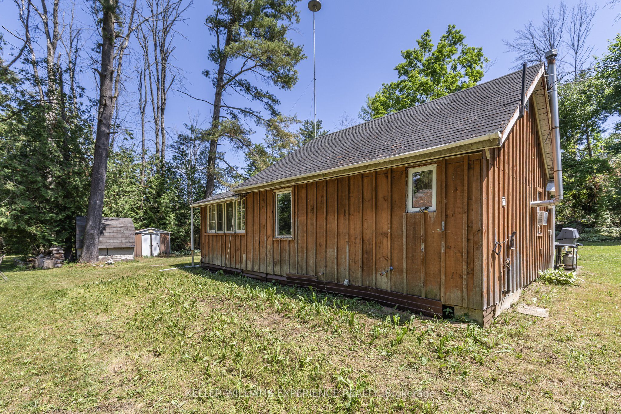 10 Simcoe Road Property Photo 14