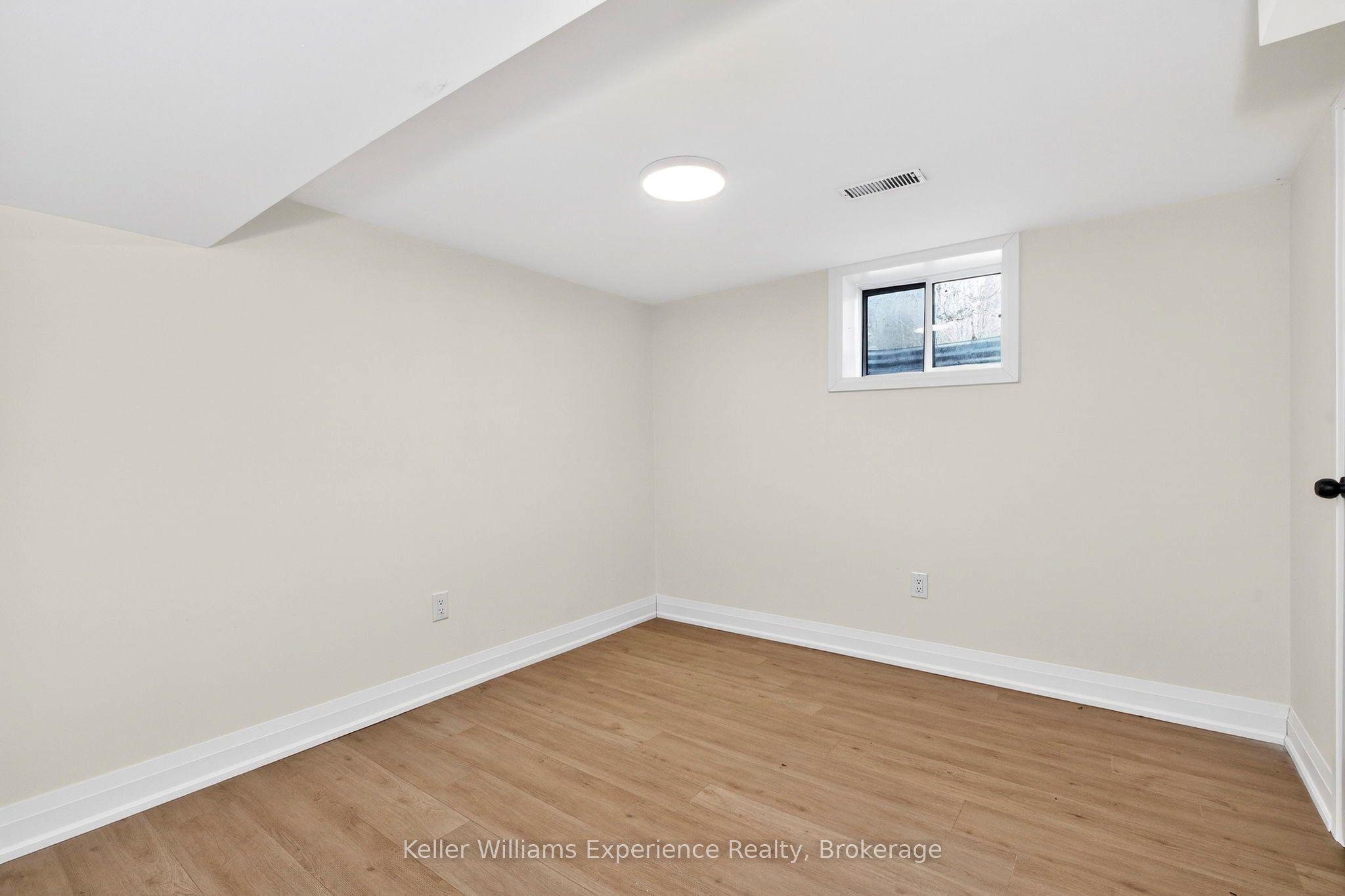 29 Nida Drive Property Photo 32