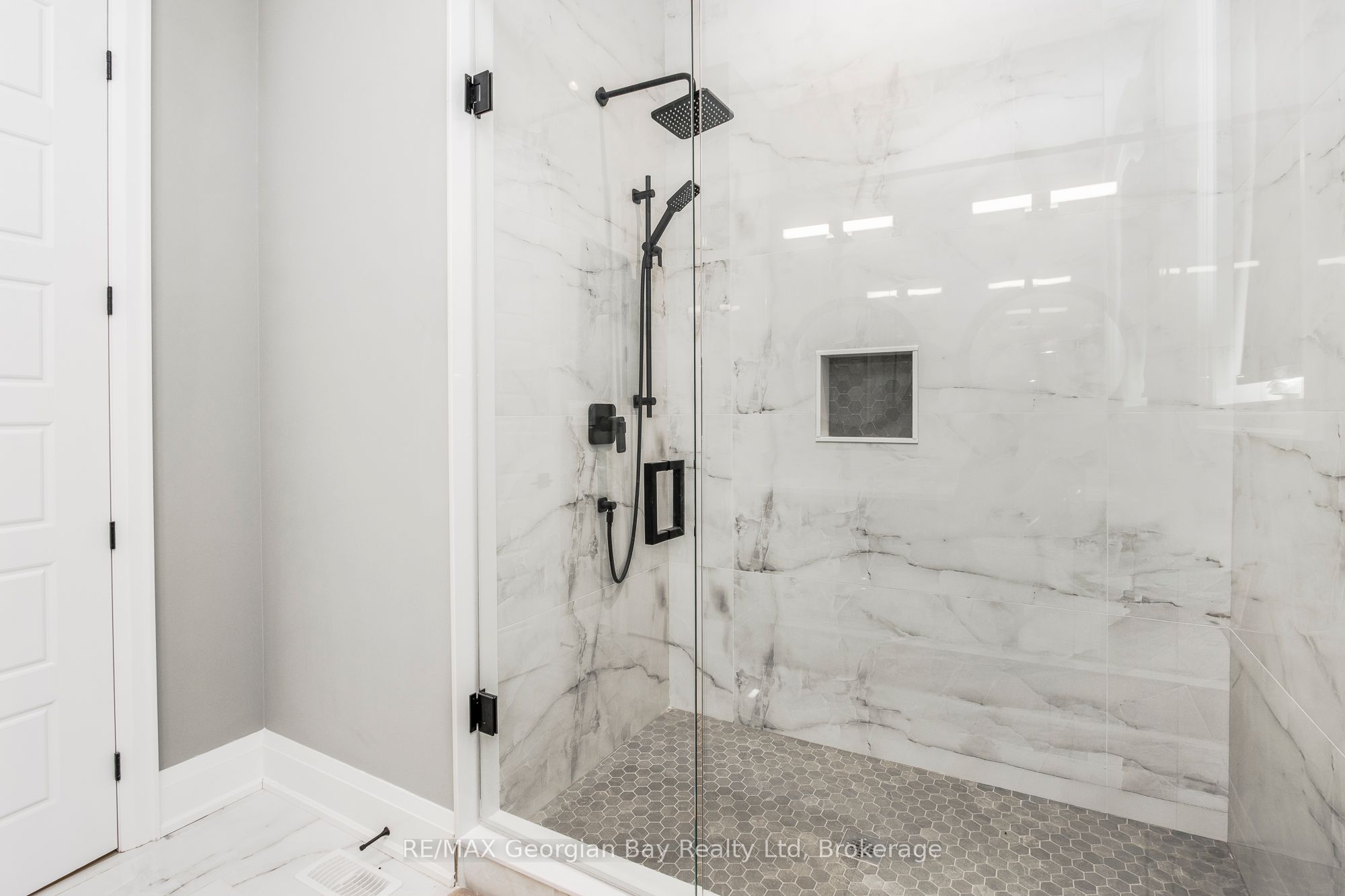 6 Caldwell Drive Property Photo 25