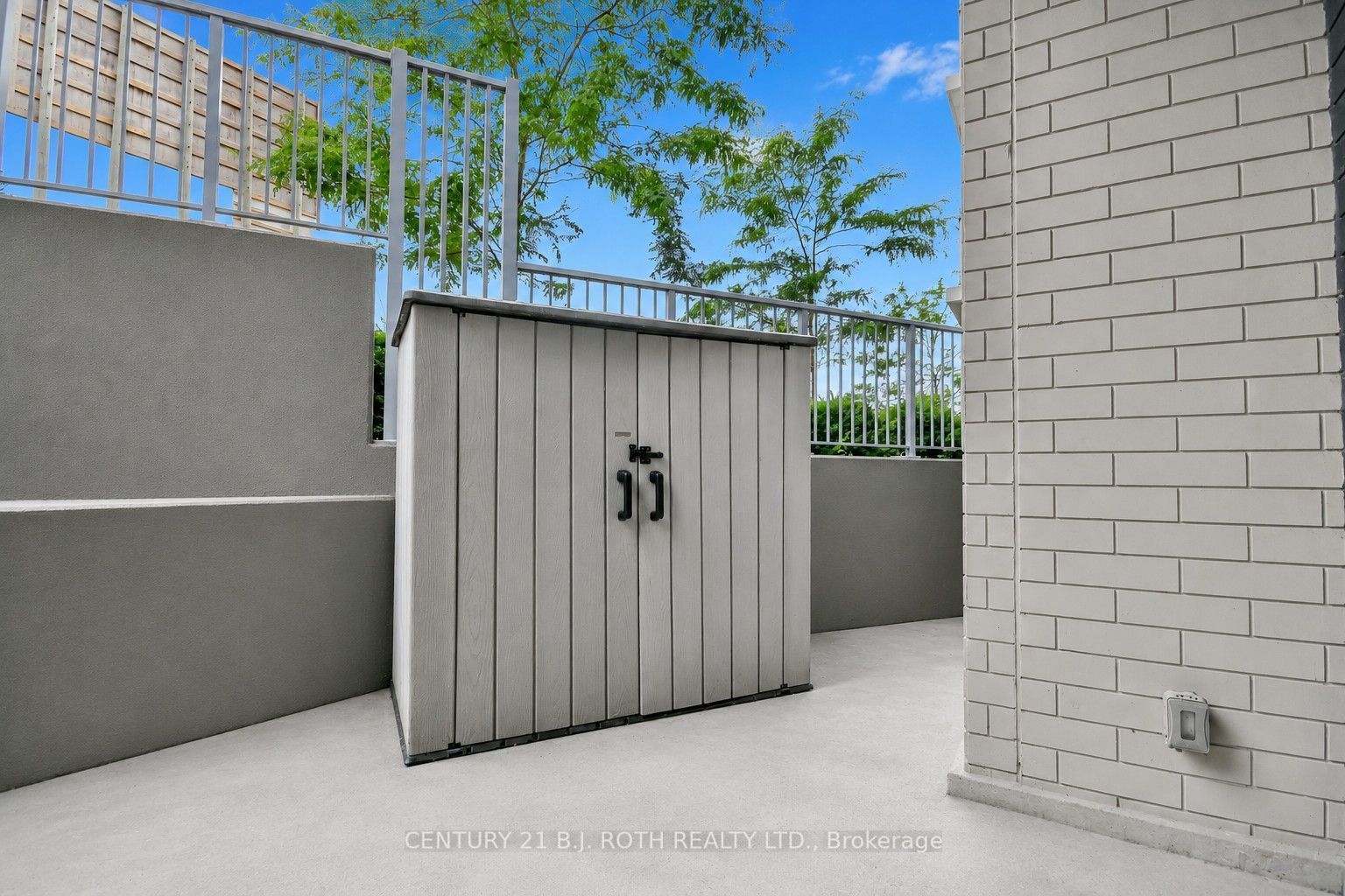 58 Lakeside Terrace 112 Property Photo 20