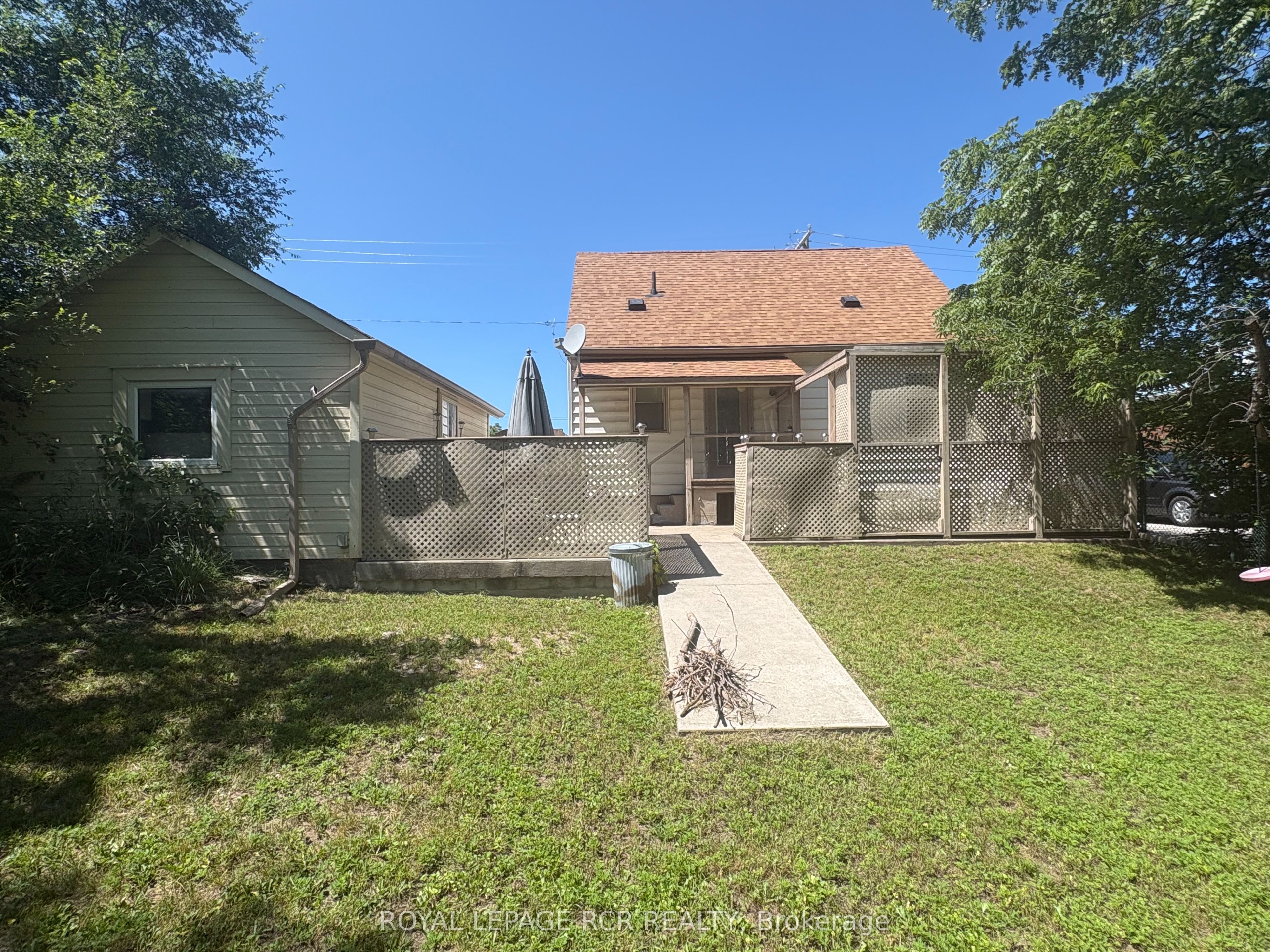 65 Donald Street Property Photo 44