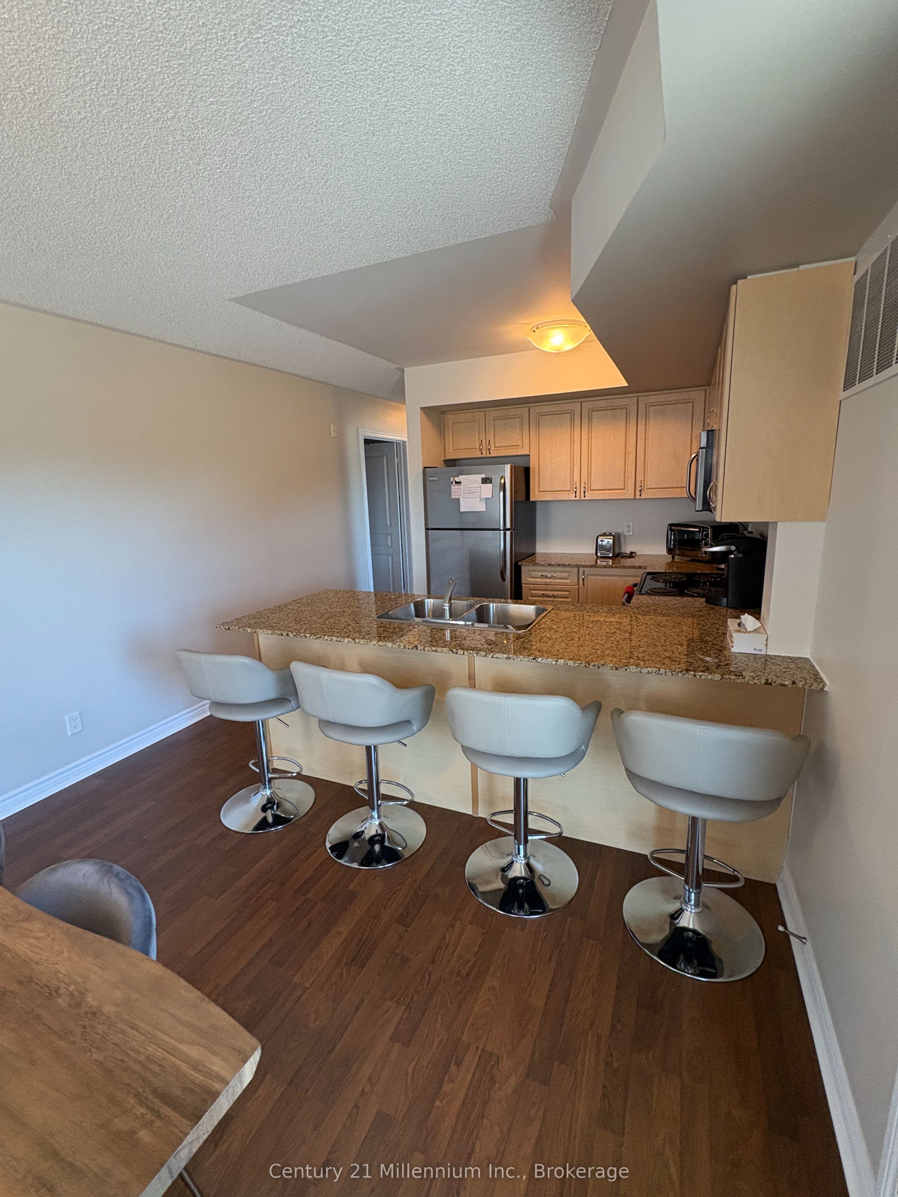 2 Brandy Lane Drive 301 Property Photo 4