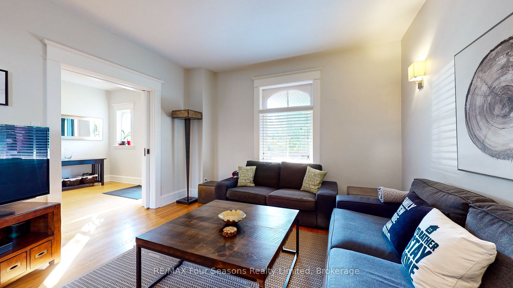 143 Fourth Street W Property Photo 8