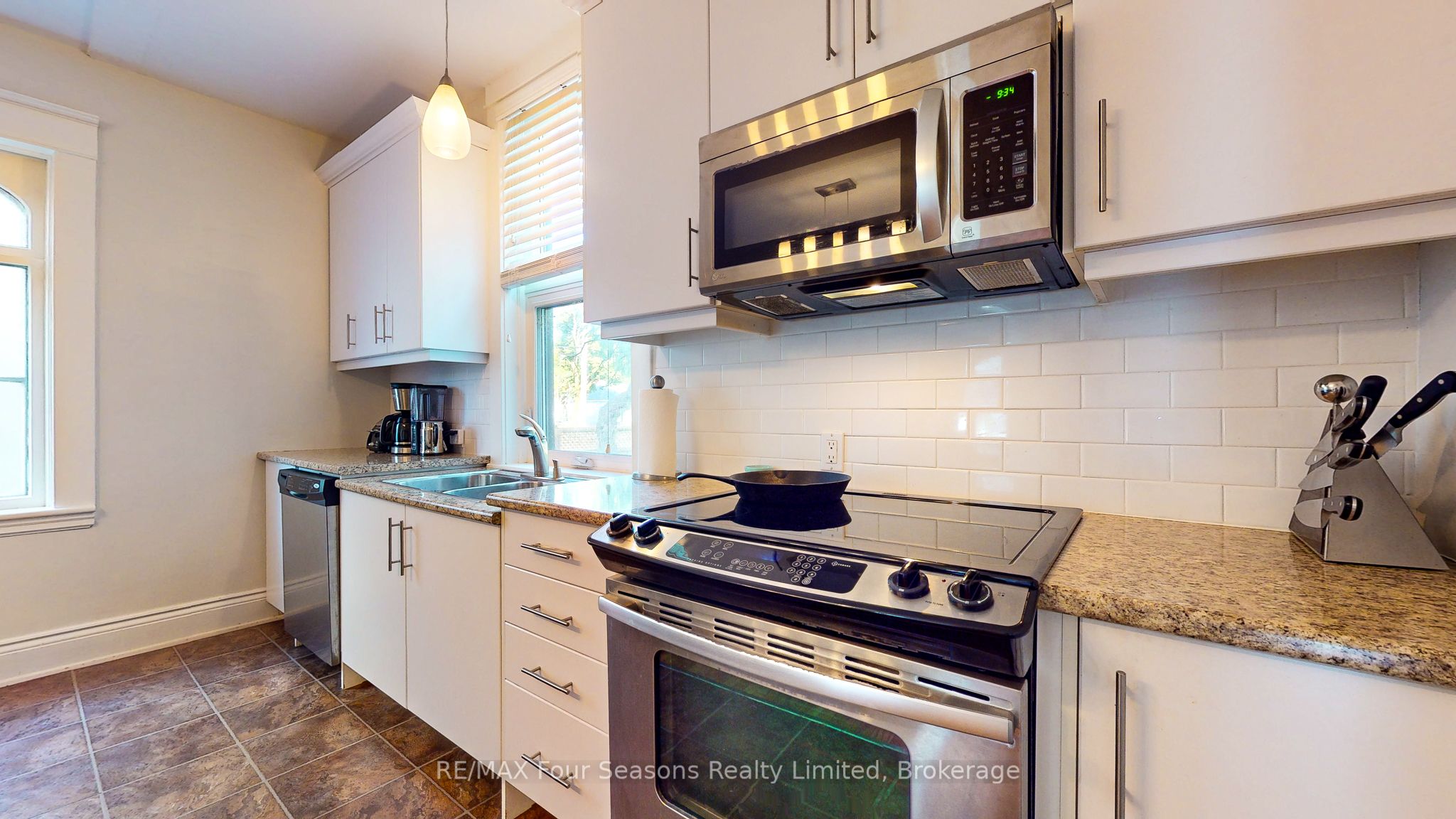 143 Fourth Street W Property Photo 15