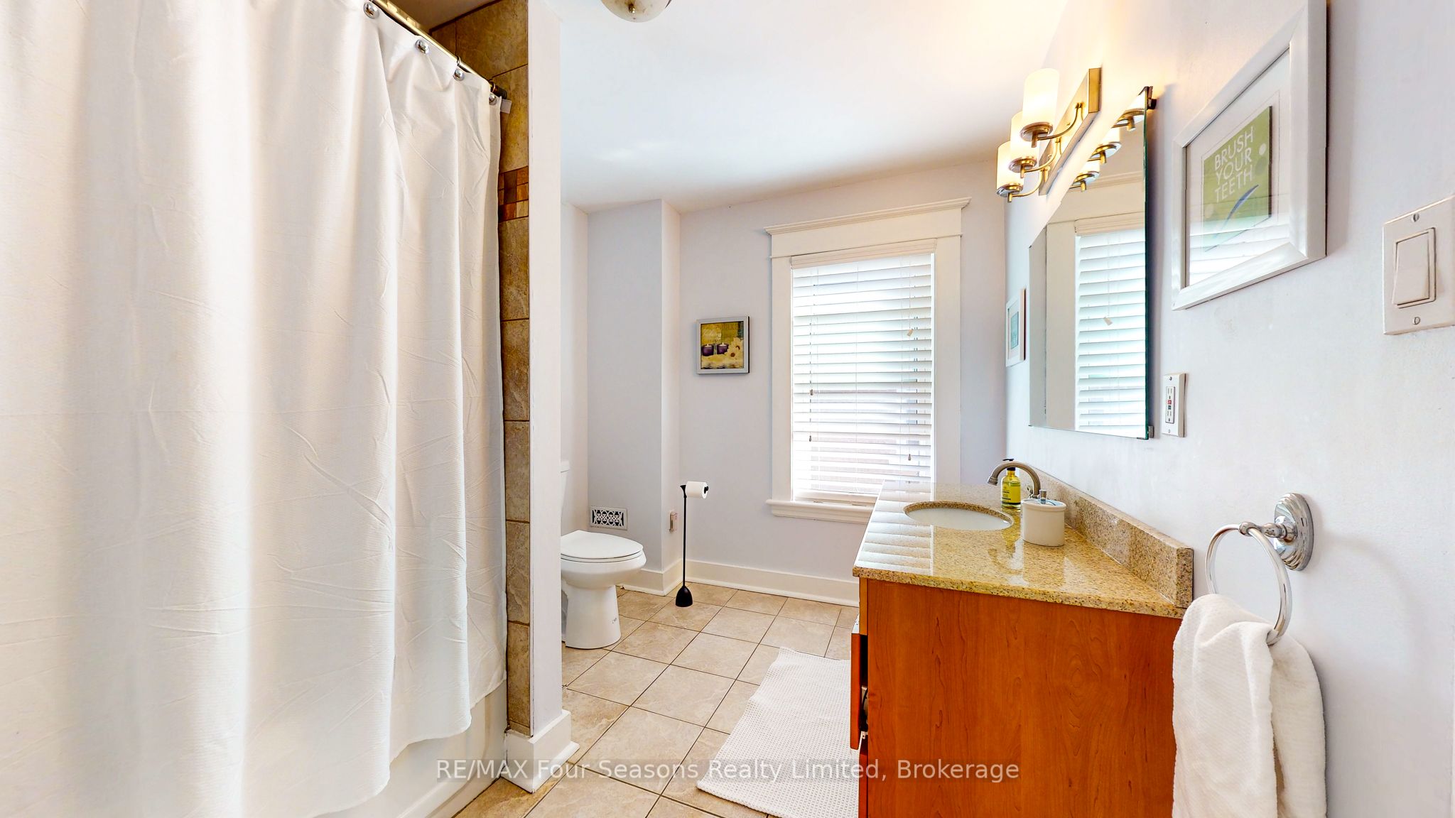 143 Fourth Street W Property Photo 25