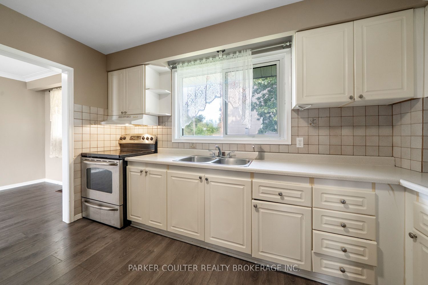 54 Ferris Lane Property Photo 10