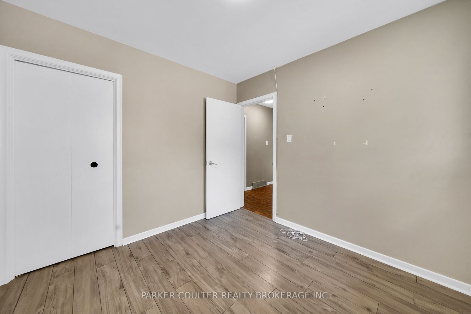 54 Ferris Lane Property Photo 15