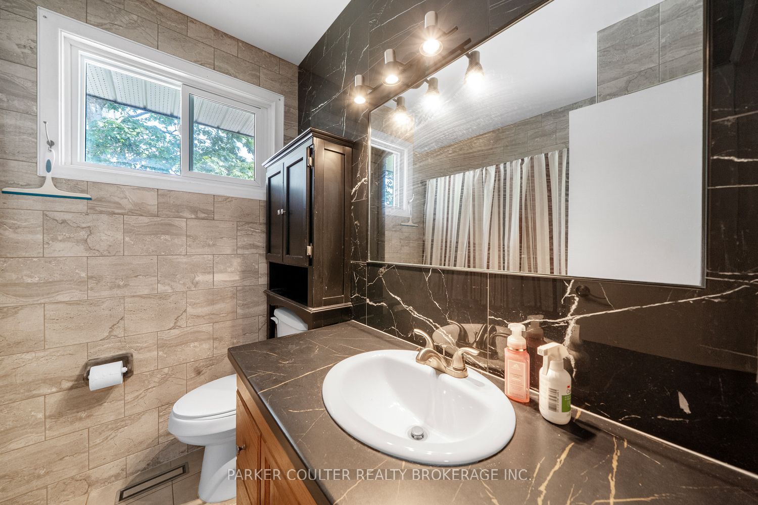 54 Ferris Lane Property Photo 16