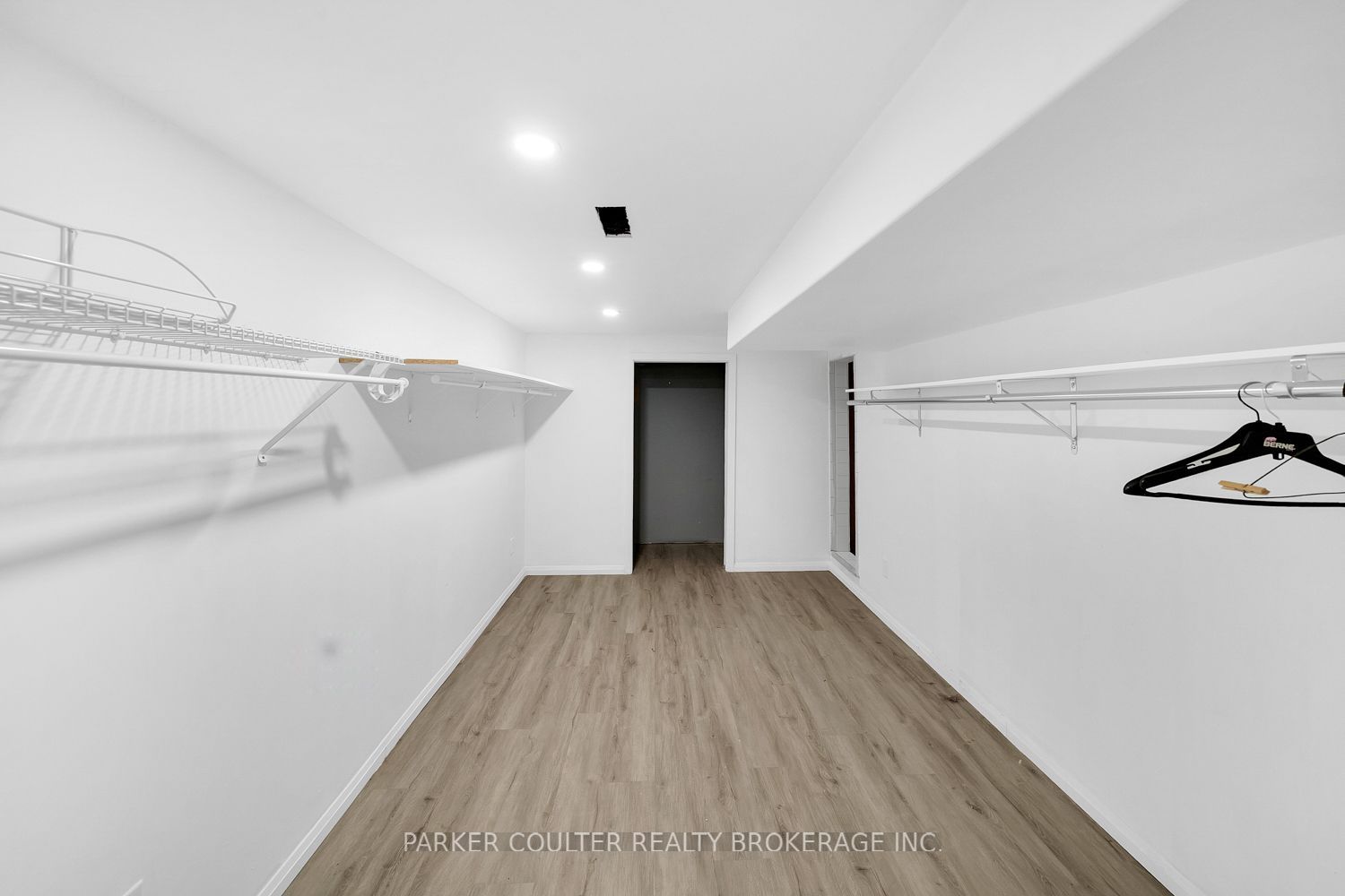 54 Ferris Lane Property Photo 20