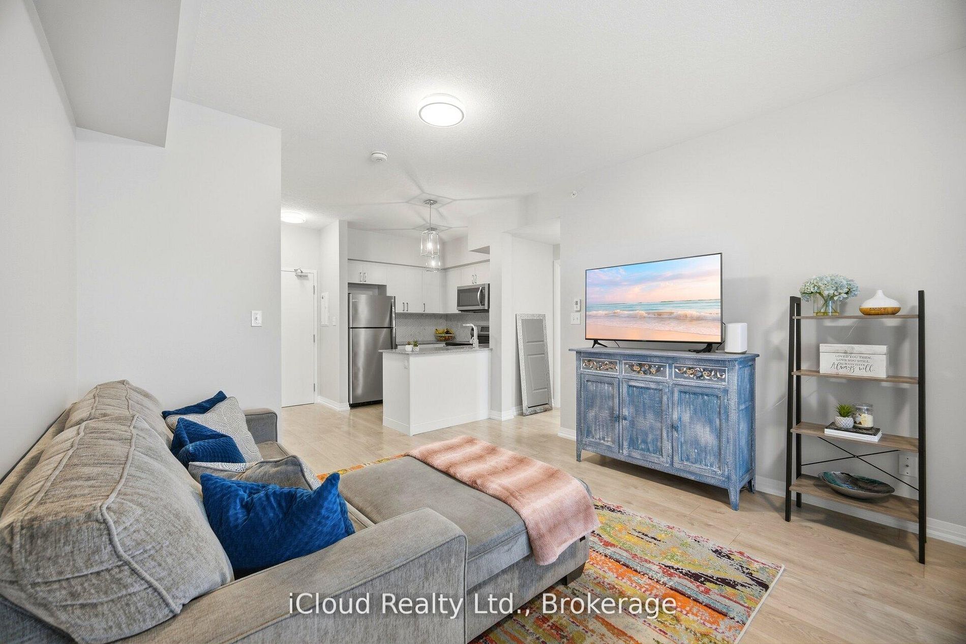 295 Cundles Road E 208 Property Photo 18