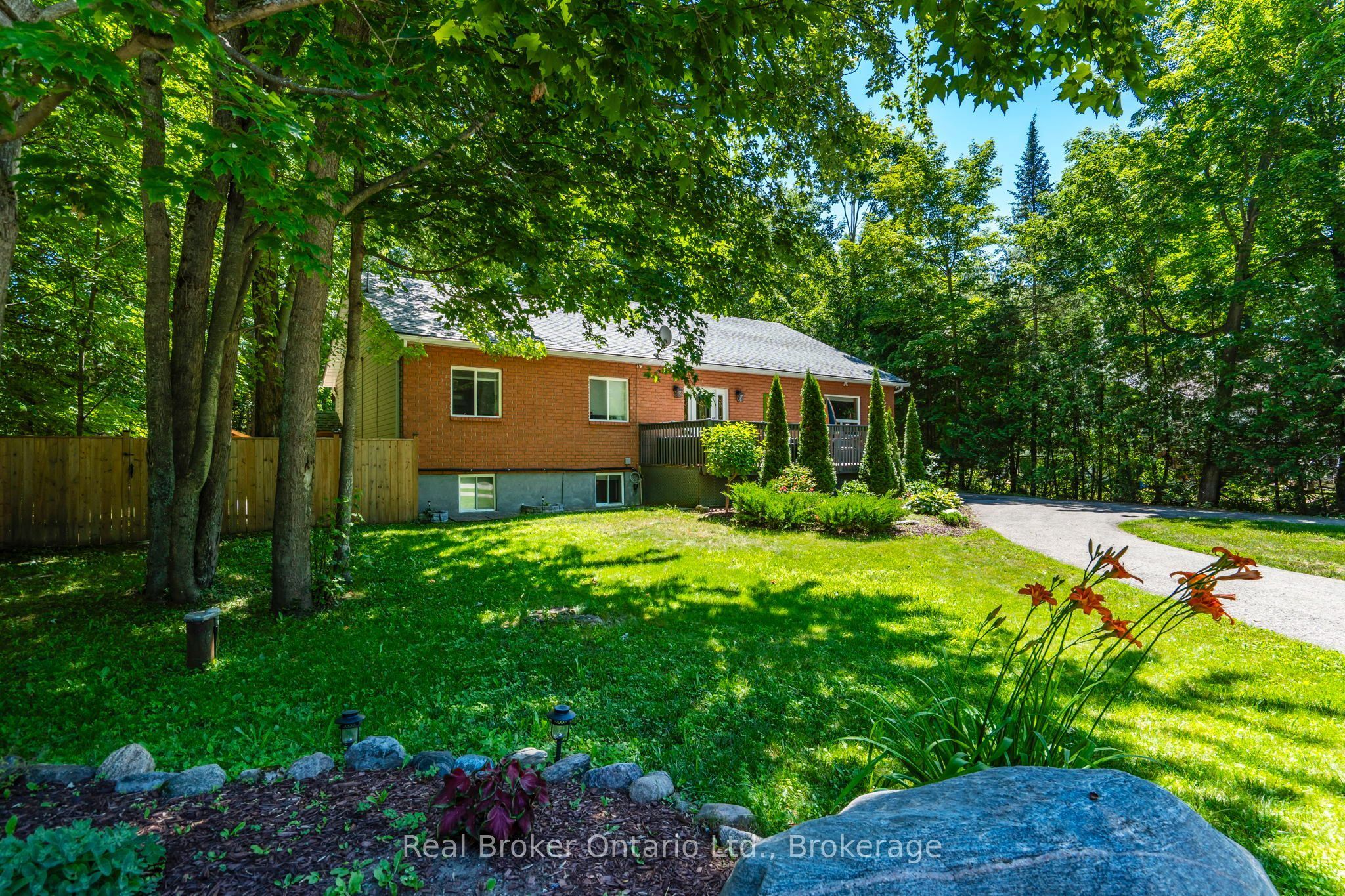 5 Sunburn Road Property Photo 2