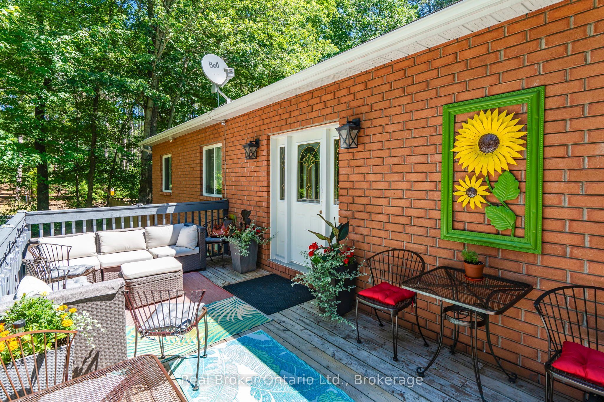 5 Sunburn Road Property Photo 4