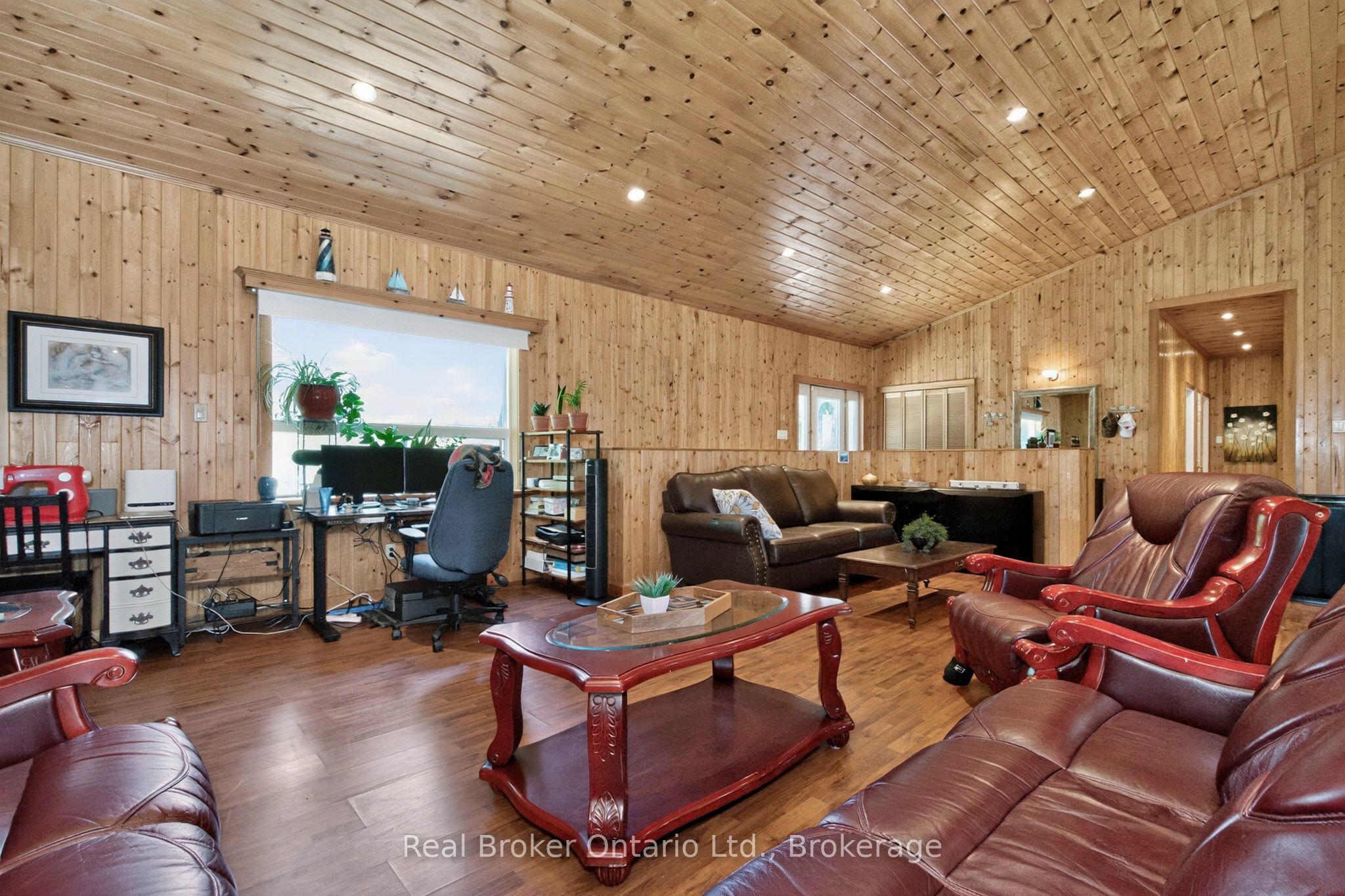 5 Sunburn Road Property Photo 5