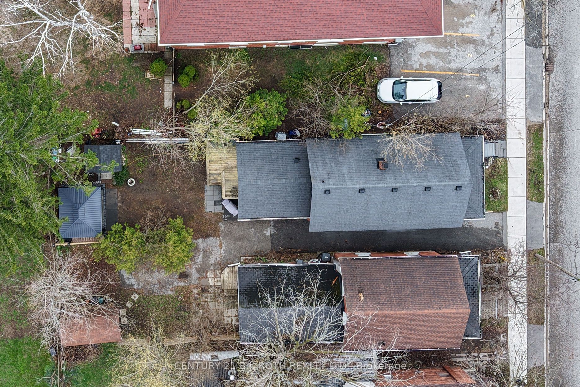 45 Albert Street N Property Photo 4