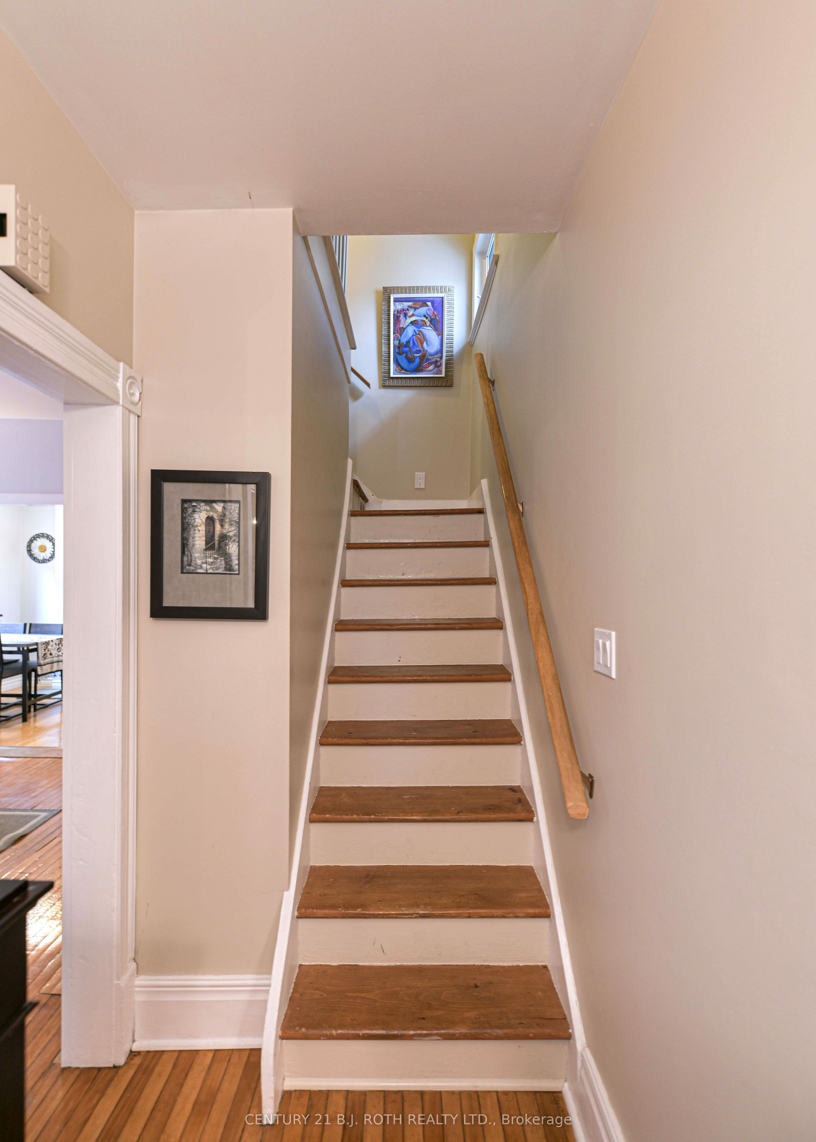 45 Albert Street N Property Photo 29