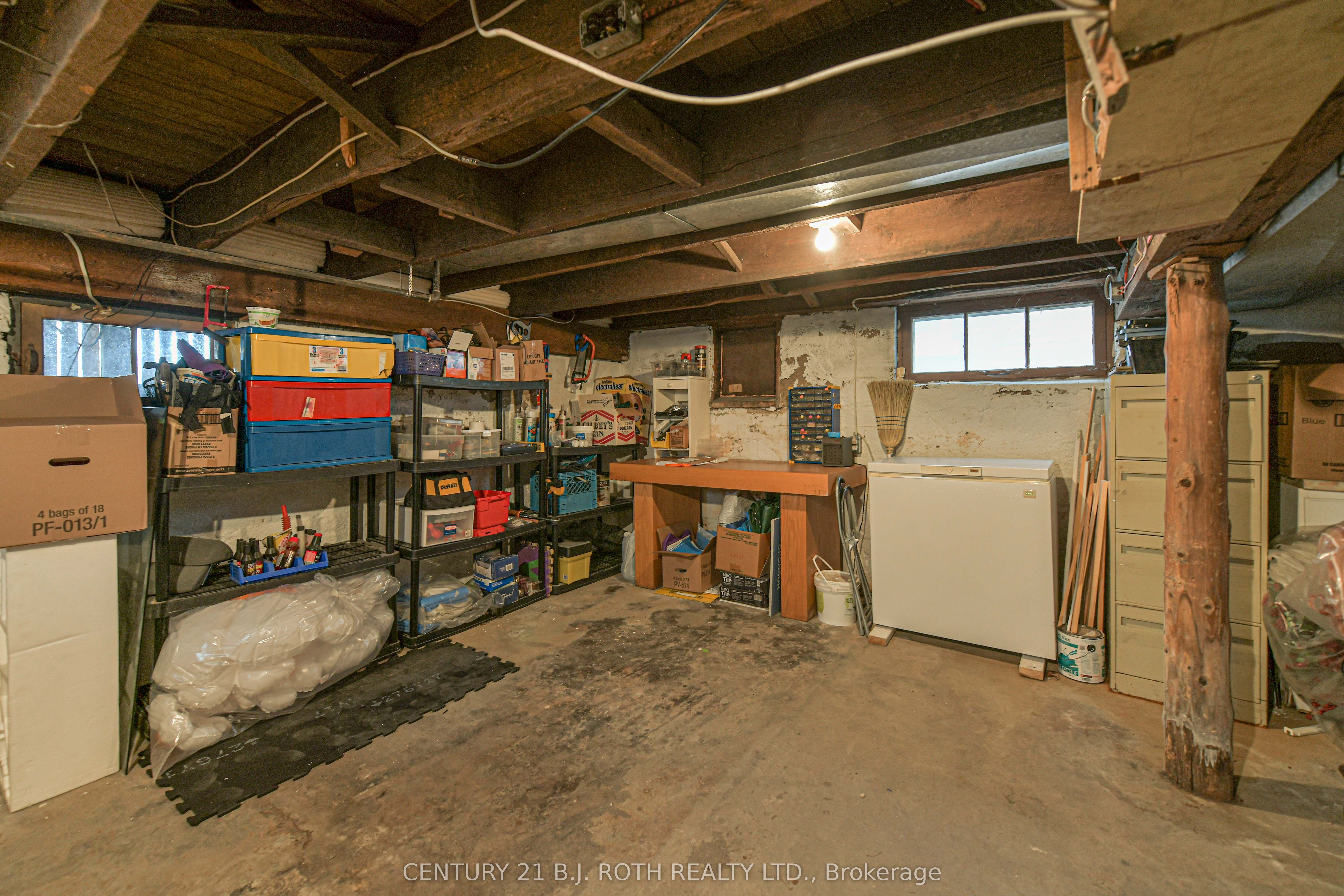 45 Albert Street N Property Photo 38