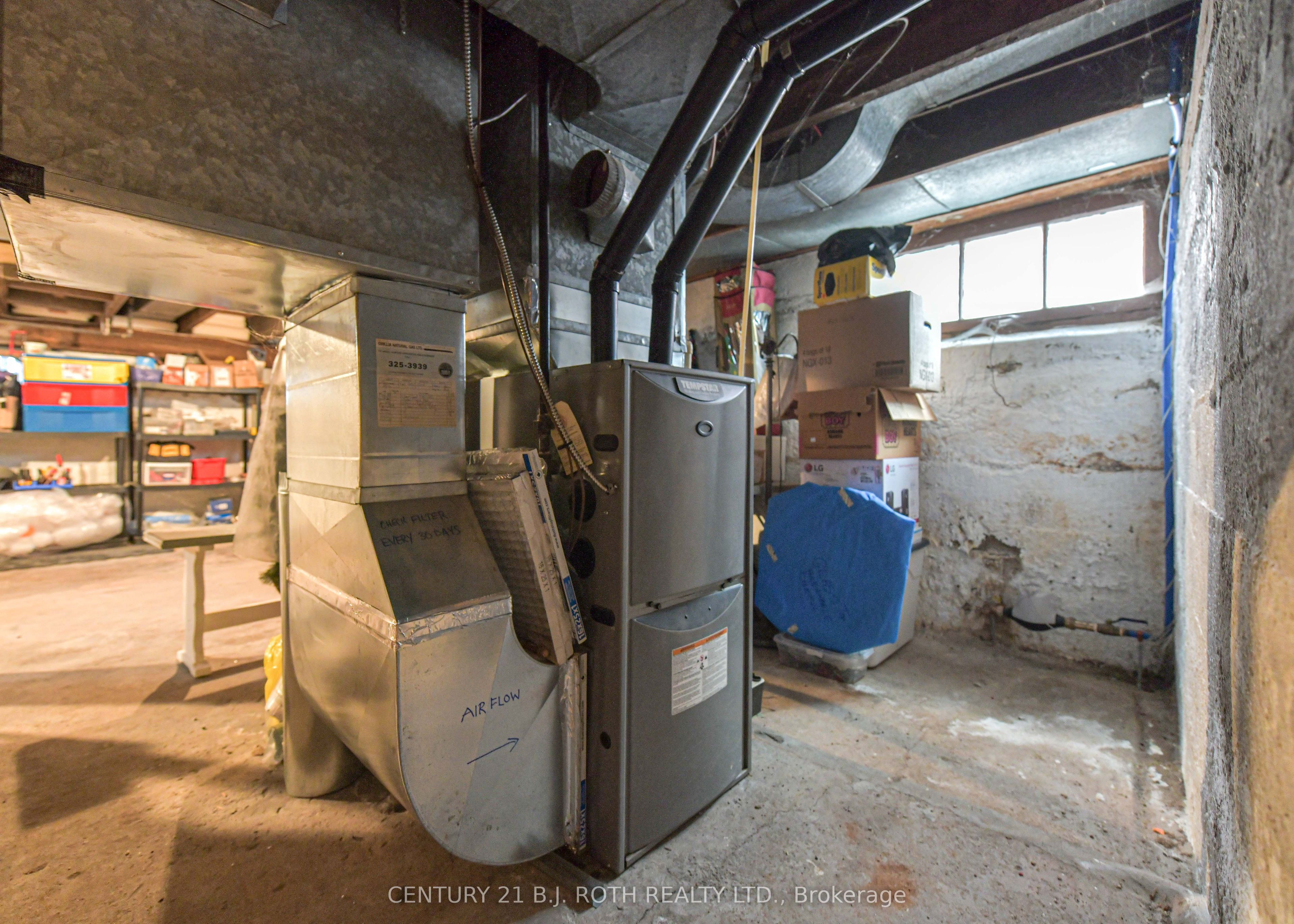 45 Albert Street N Property Photo 40