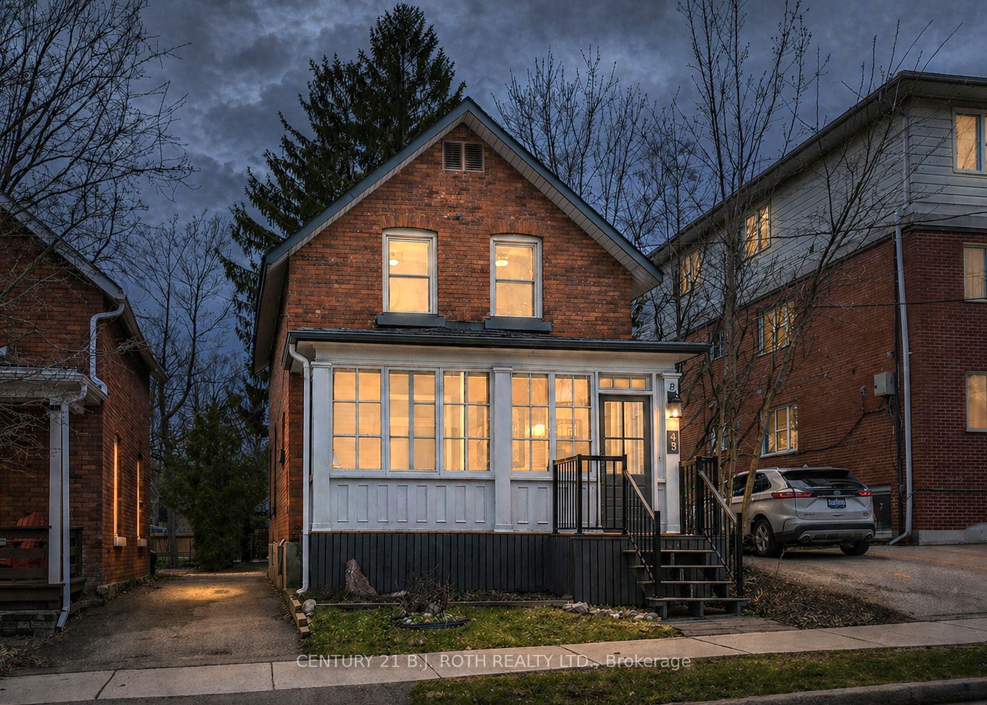 45 Albert Street N Property Photo 45