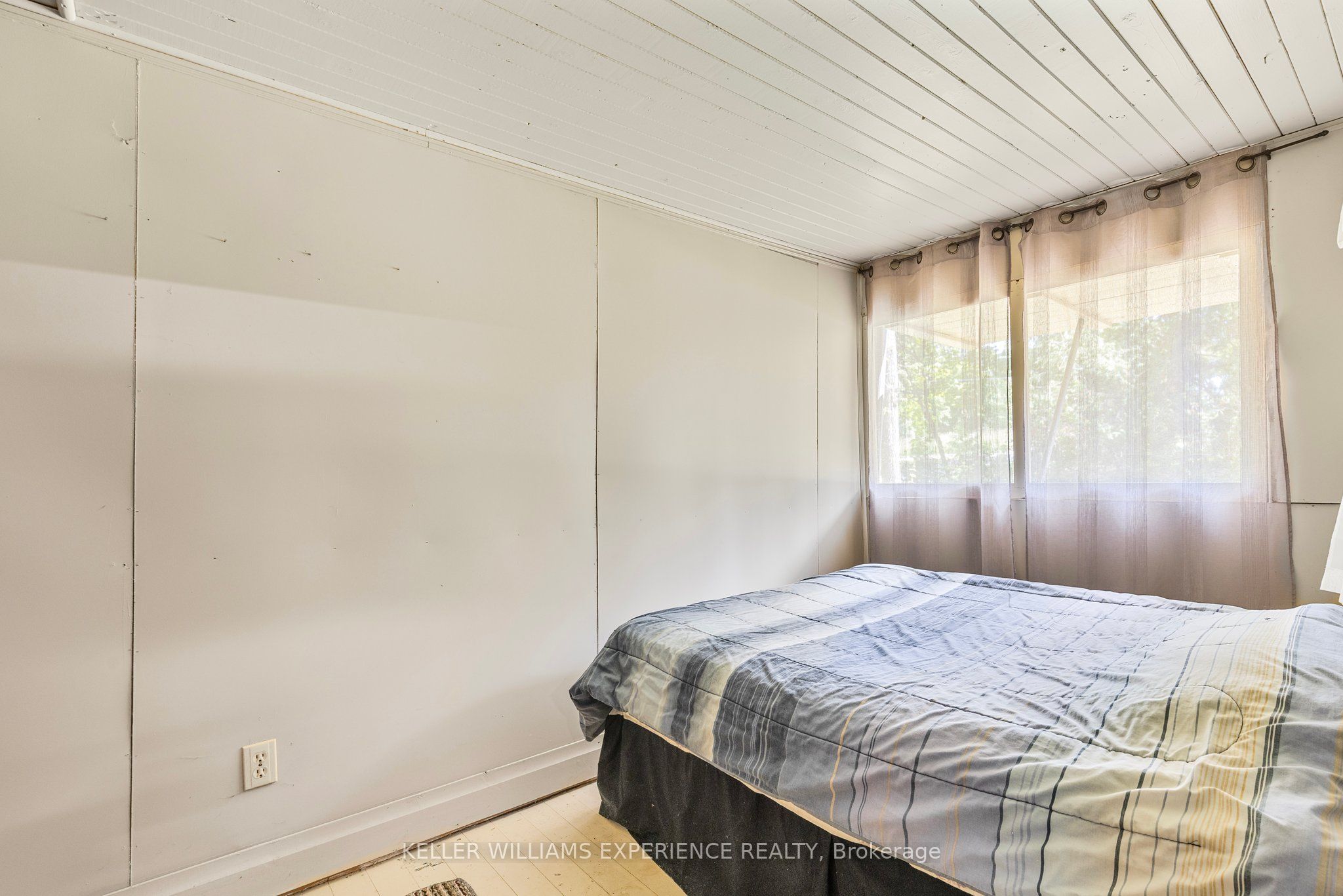 6 Orillia Road Property Photo 12