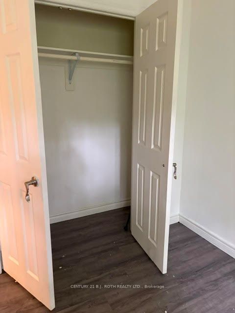 174 Borland Street E 4 Property Photo 6