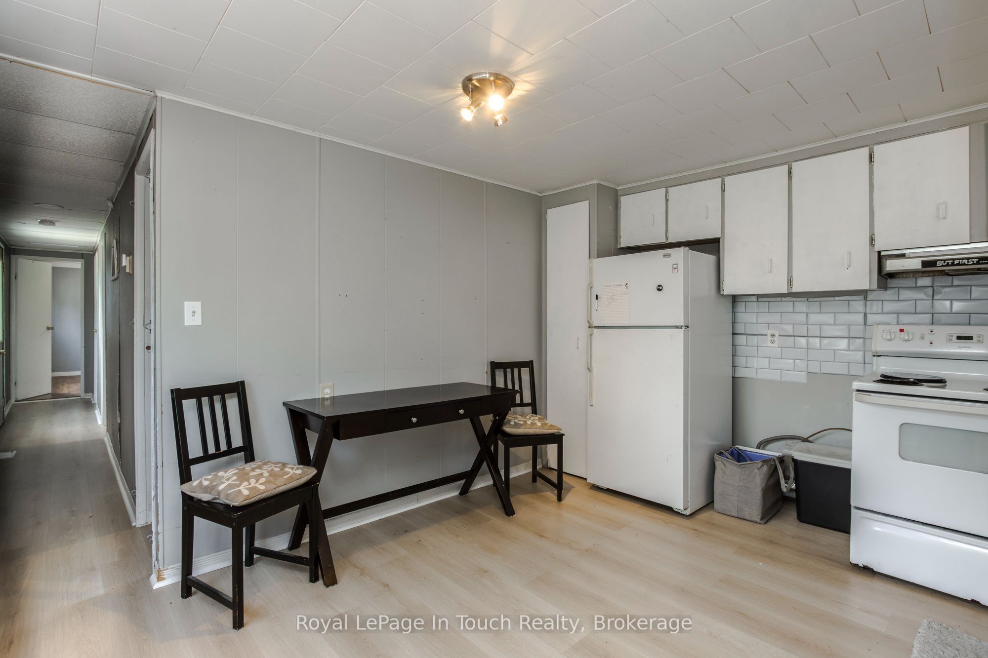 21 Vics Road Property Photo 6