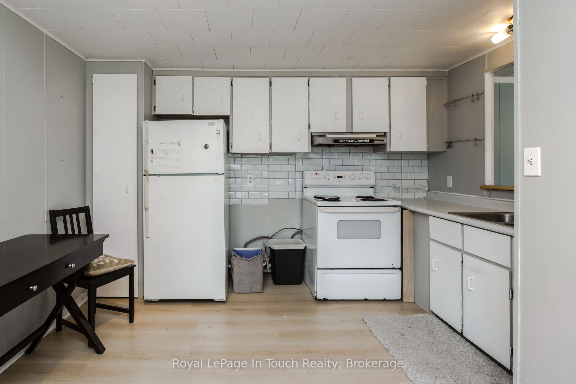 21 Vics Road Property Photo 9