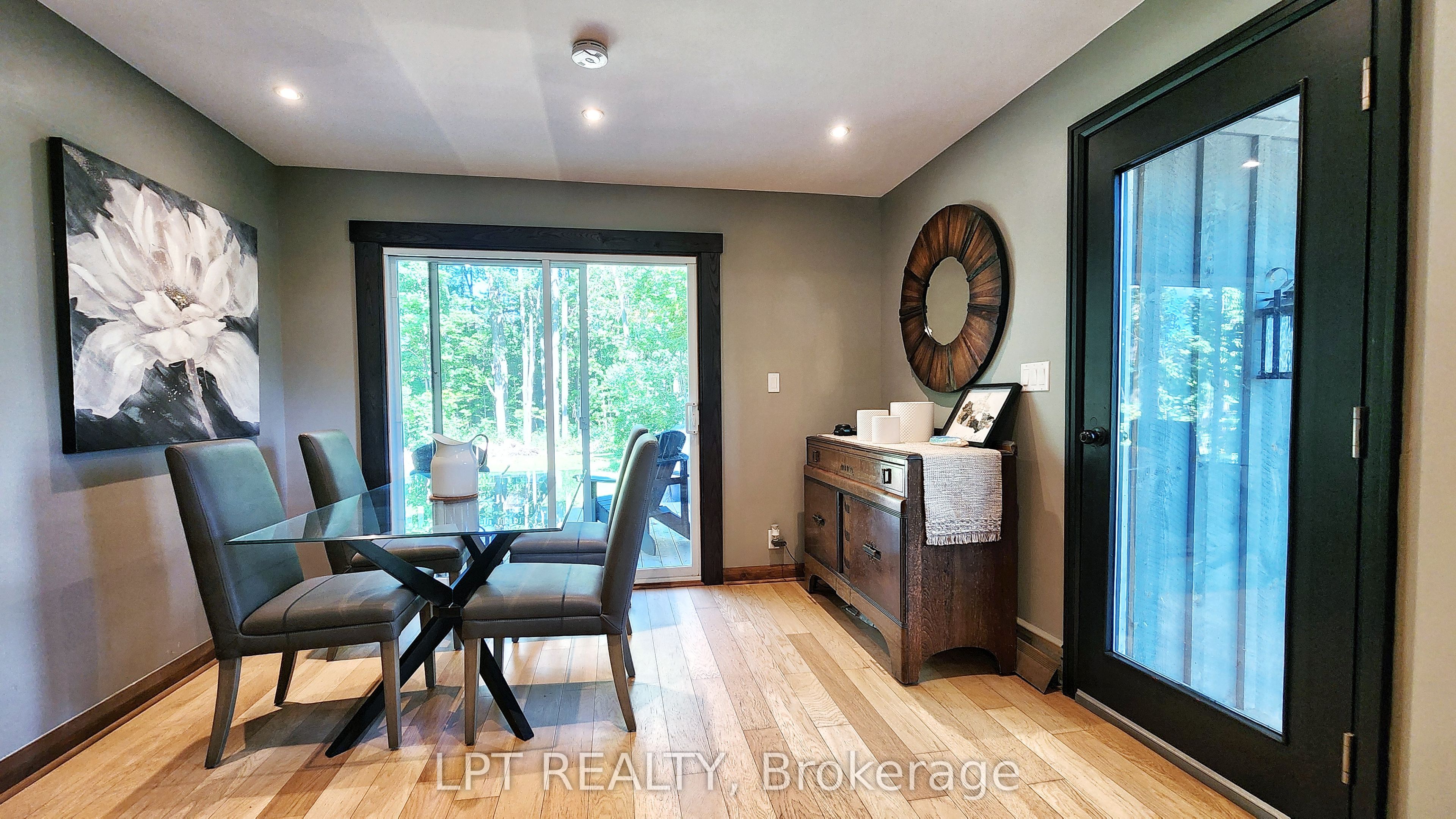 1644 Ridge Road E Property Photo 10