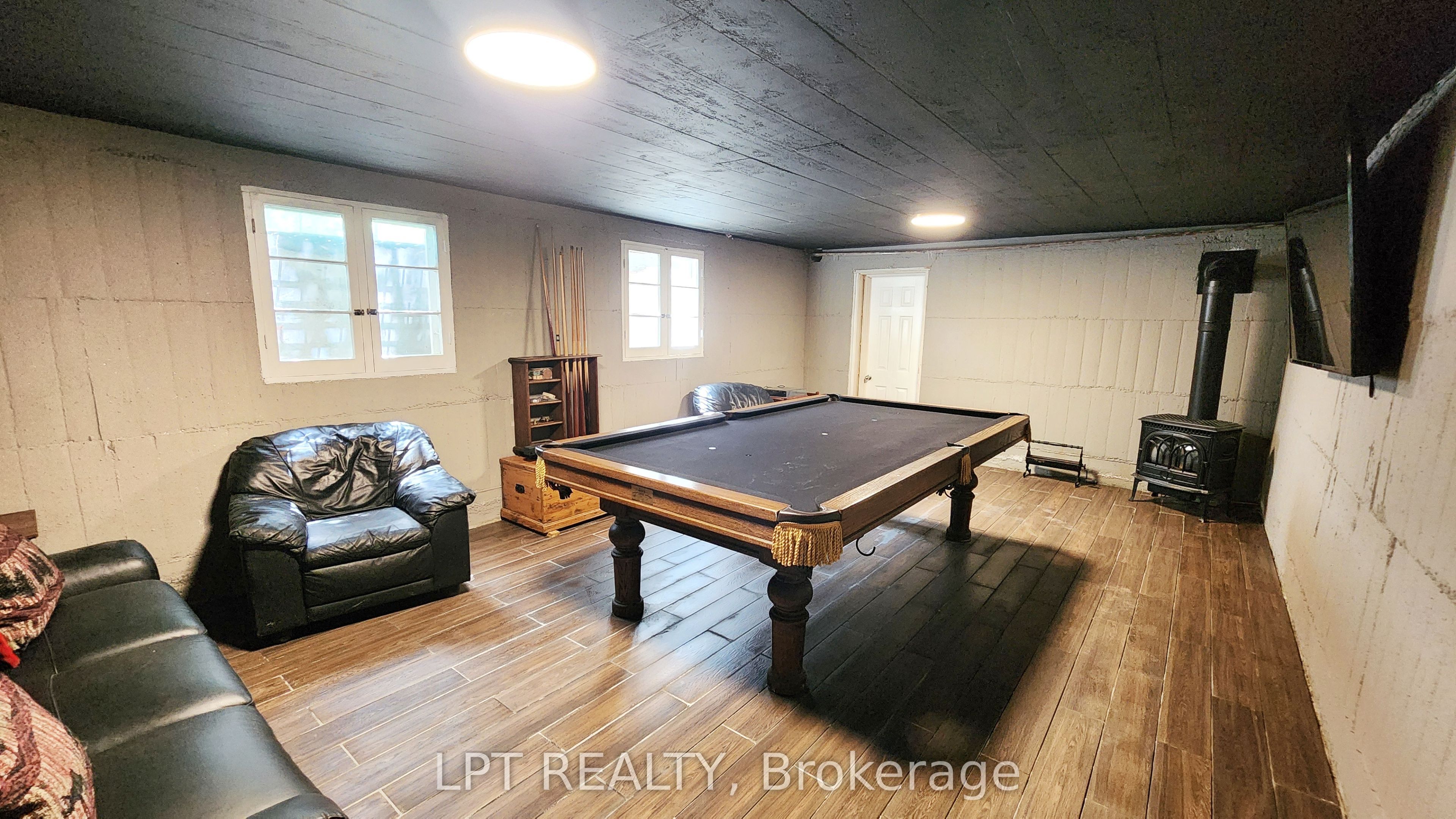 1644 Ridge Road E Property Photo 20