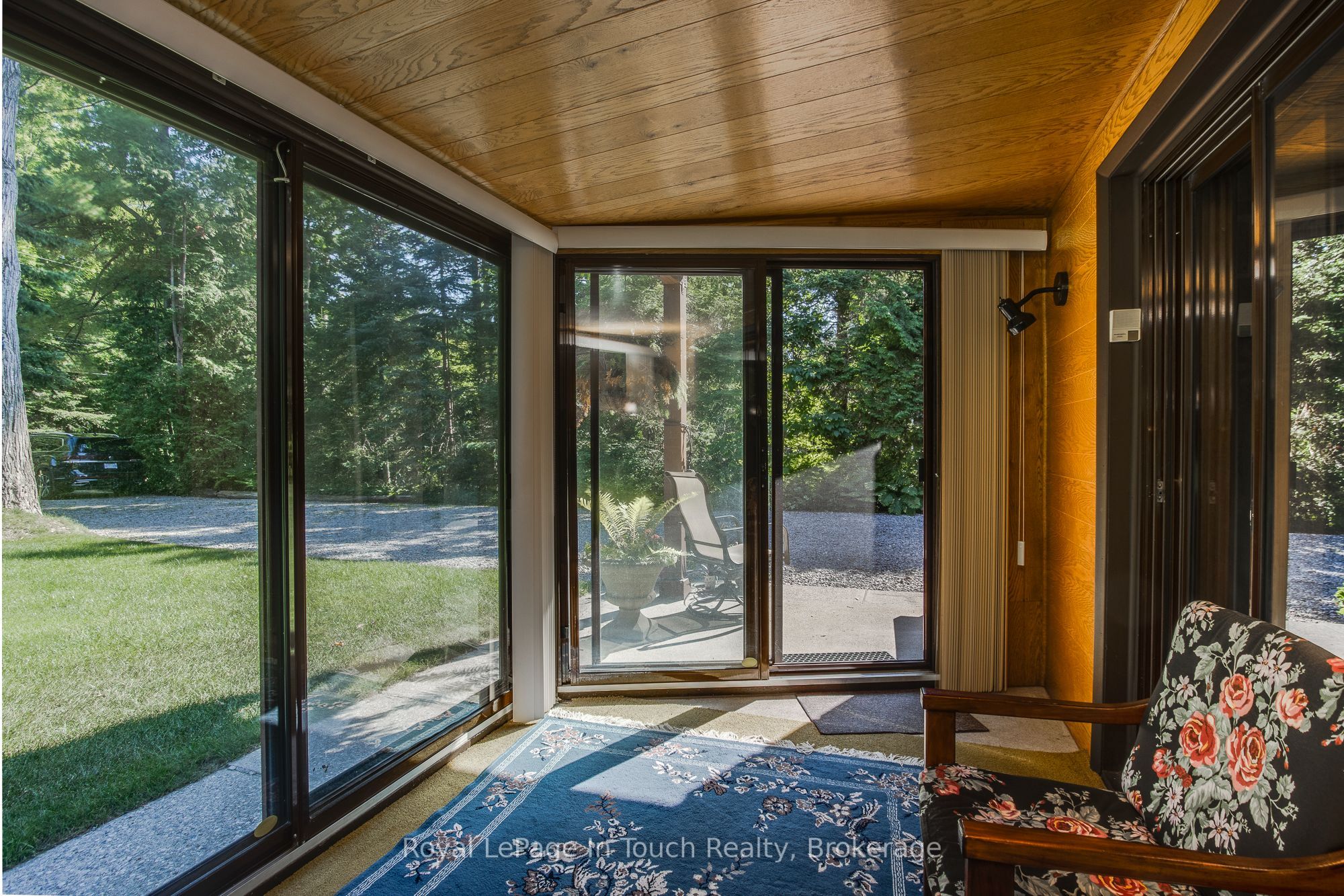 12 Lincoln Avenue Property Photo 8
