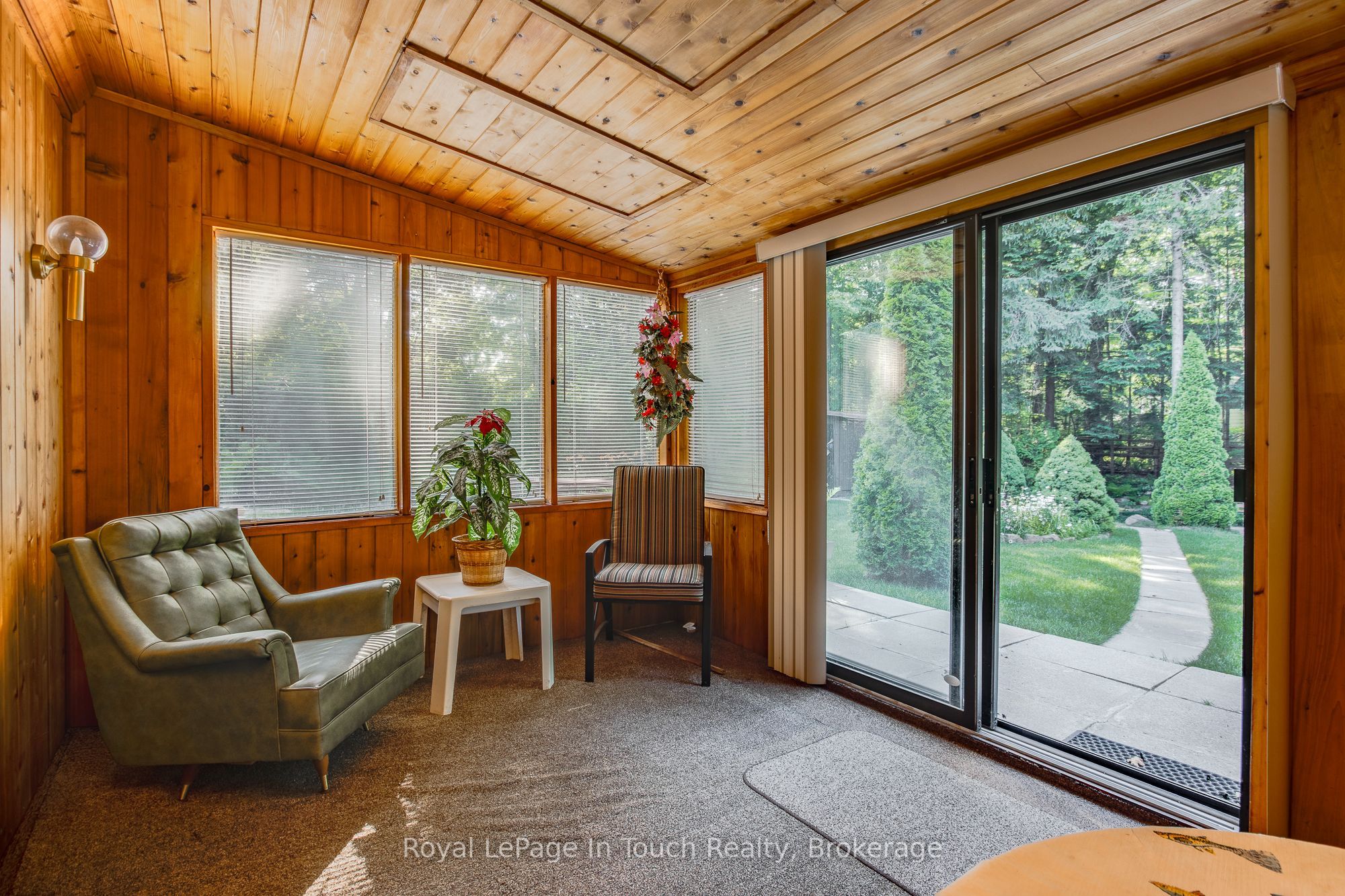 12 Lincoln Avenue Property Photo 13