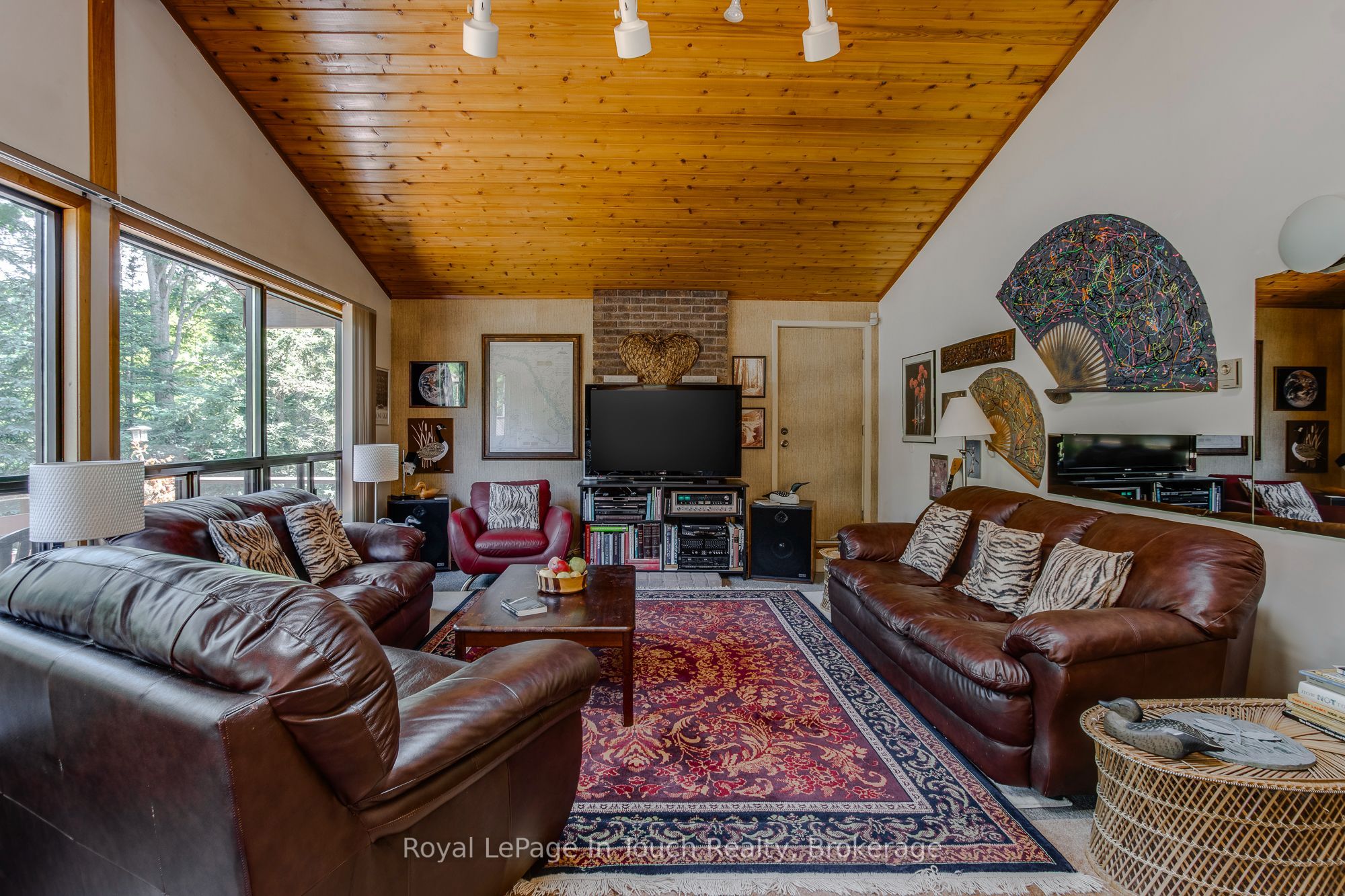12 Lincoln Avenue Property Photo 20