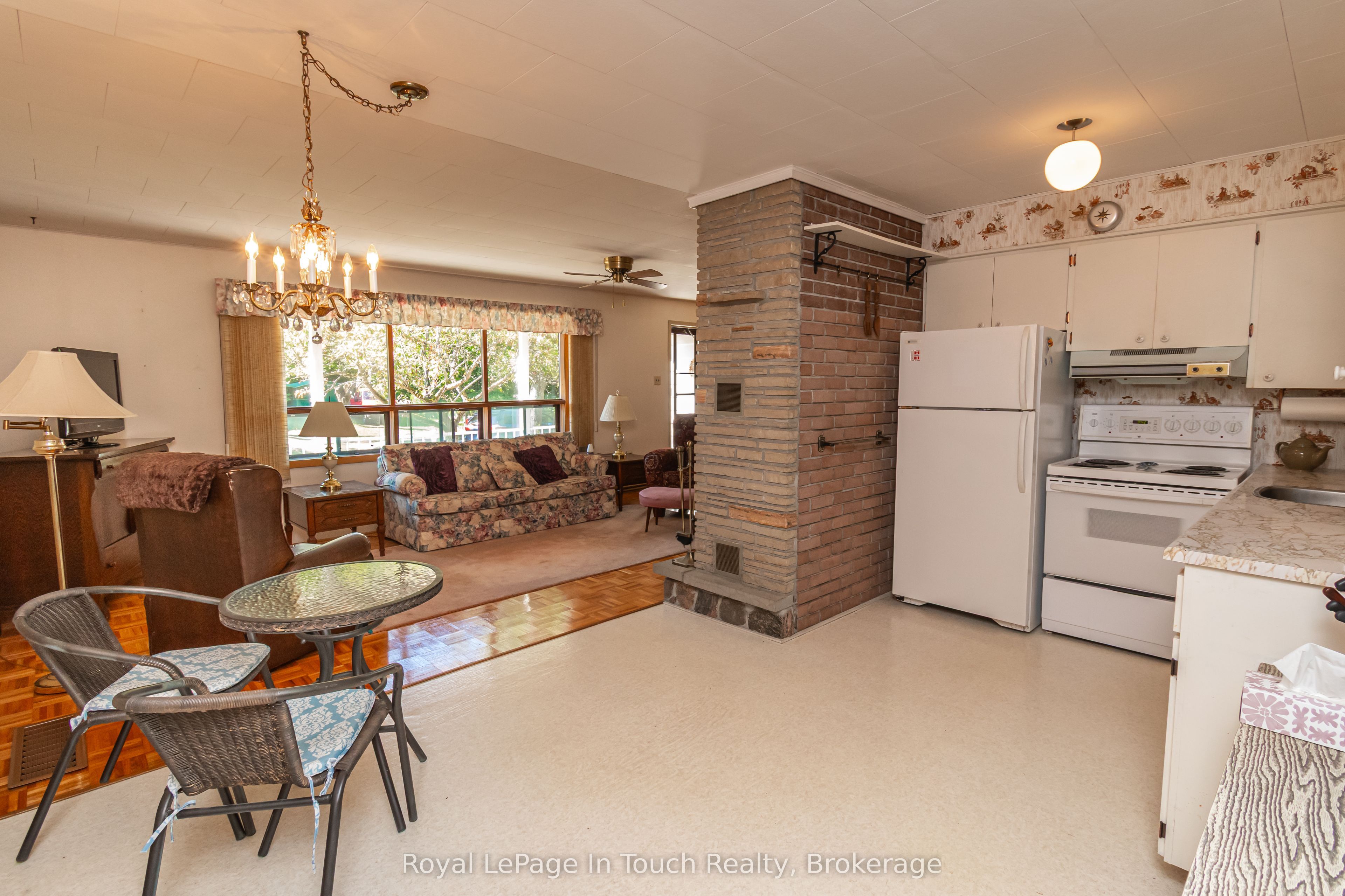 22 Glendale Road Property Photo 24