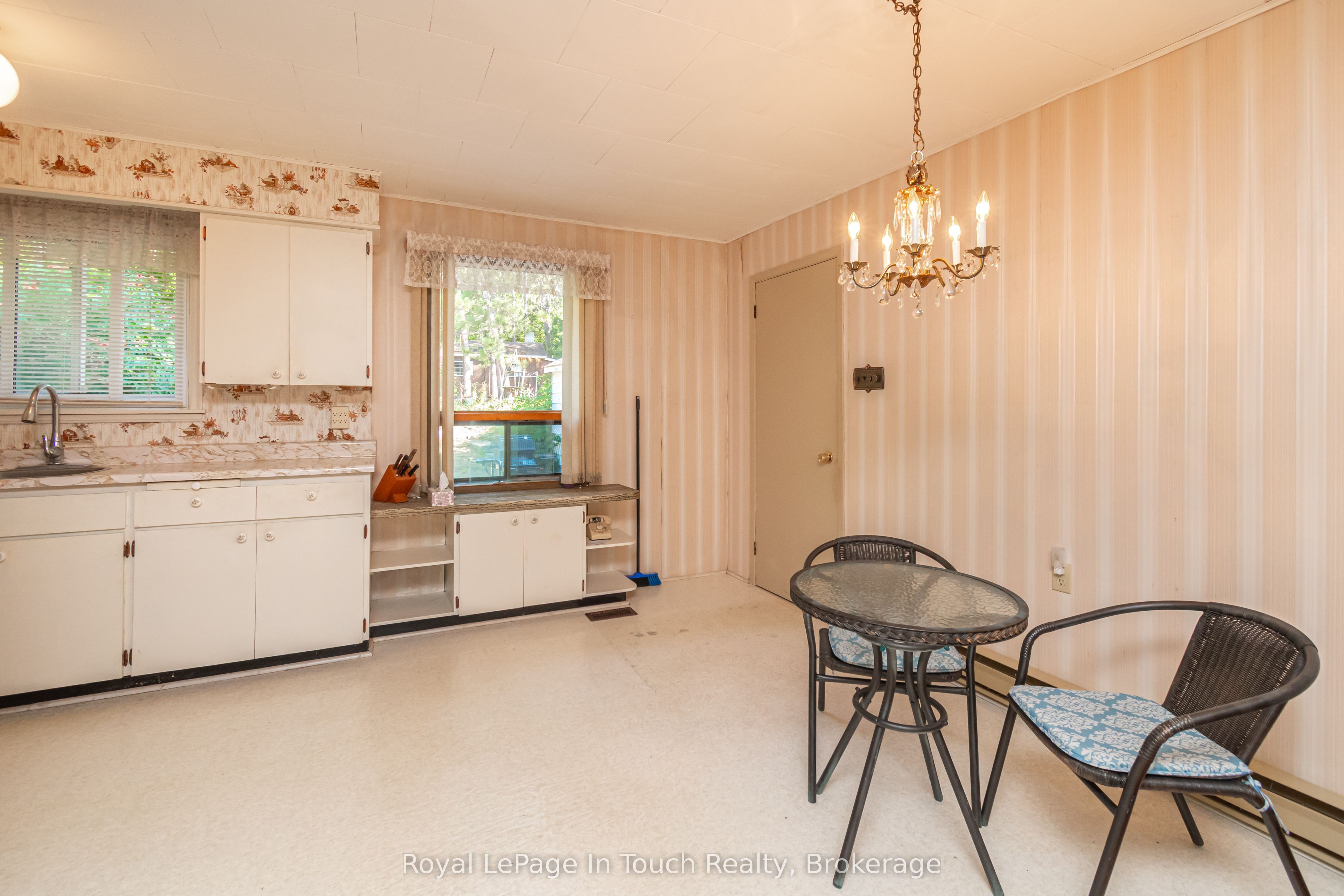 22 Glendale Road Property Photo 25