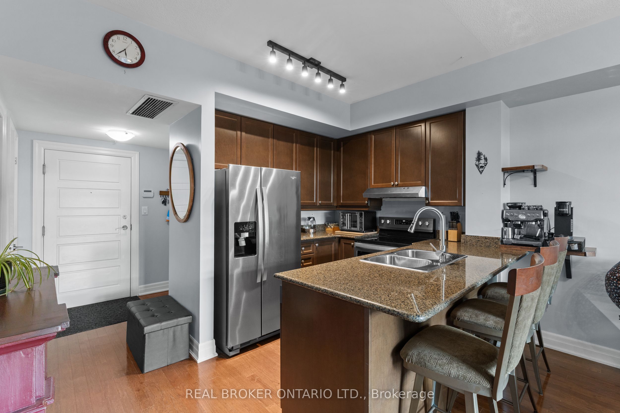 1 Shipyard Lane 302 Property Photo 4
