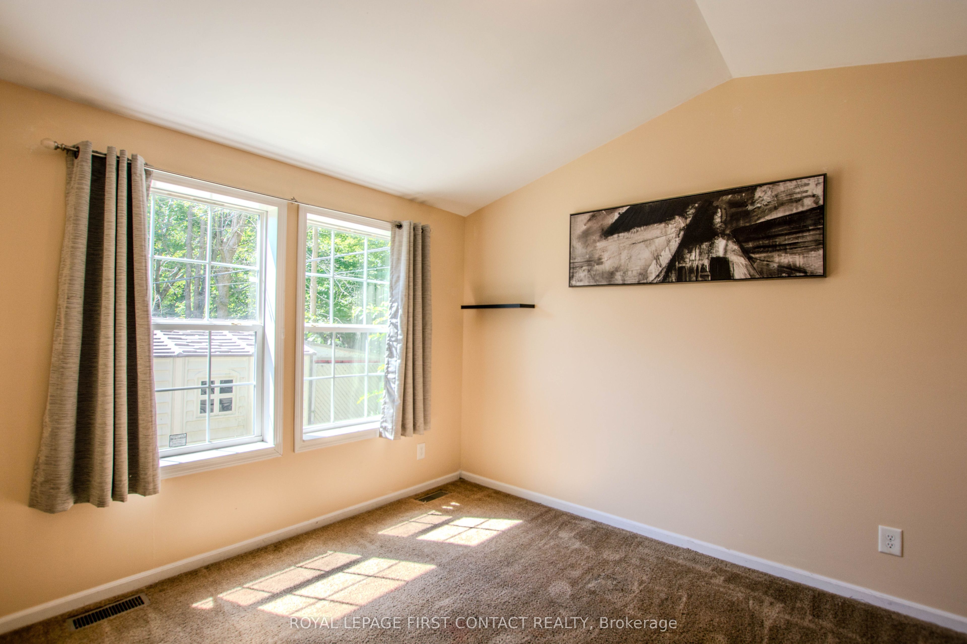 23 Georgian Glen Drive Property Photo 11