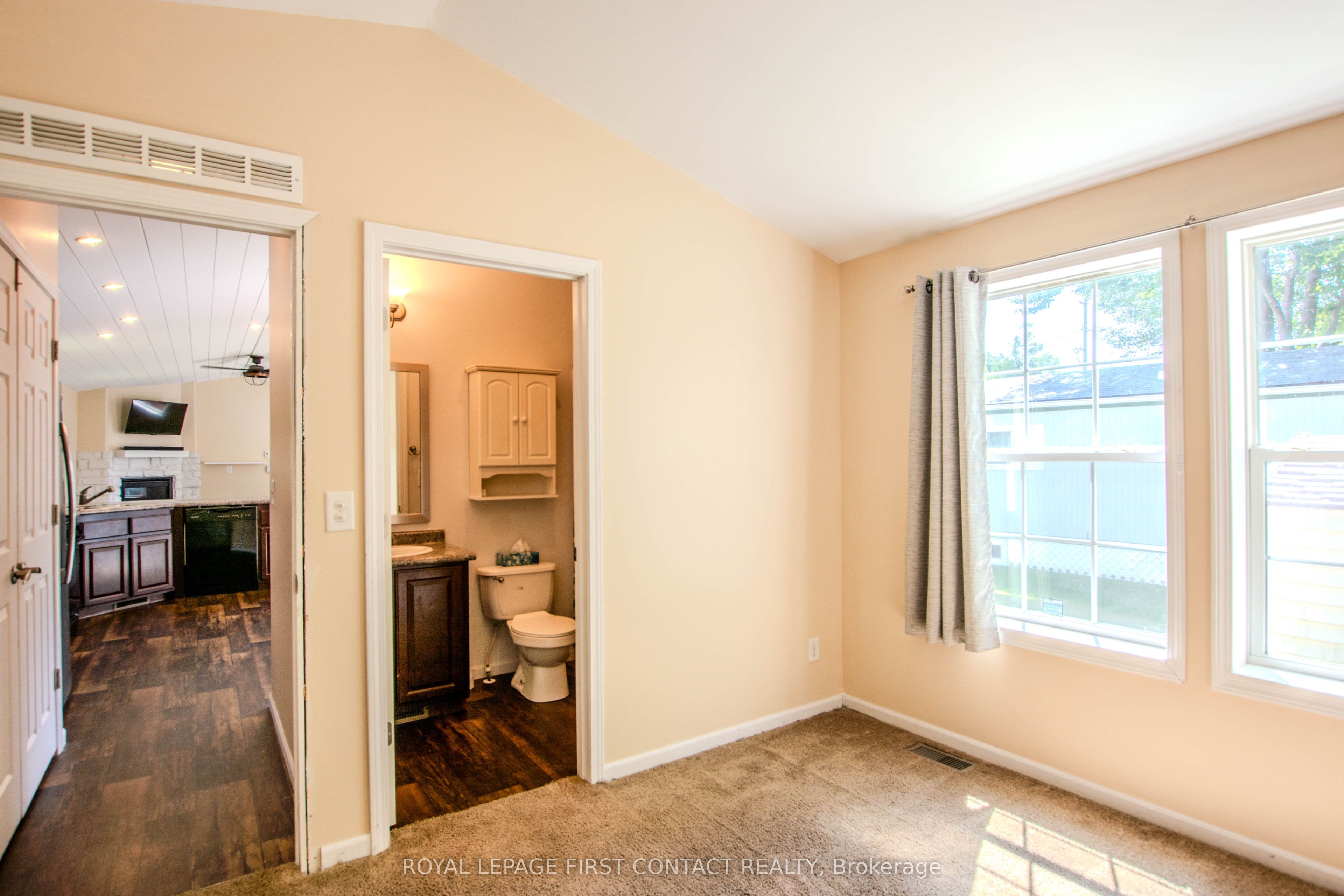 23 Georgian Glen Drive Property Photo 14