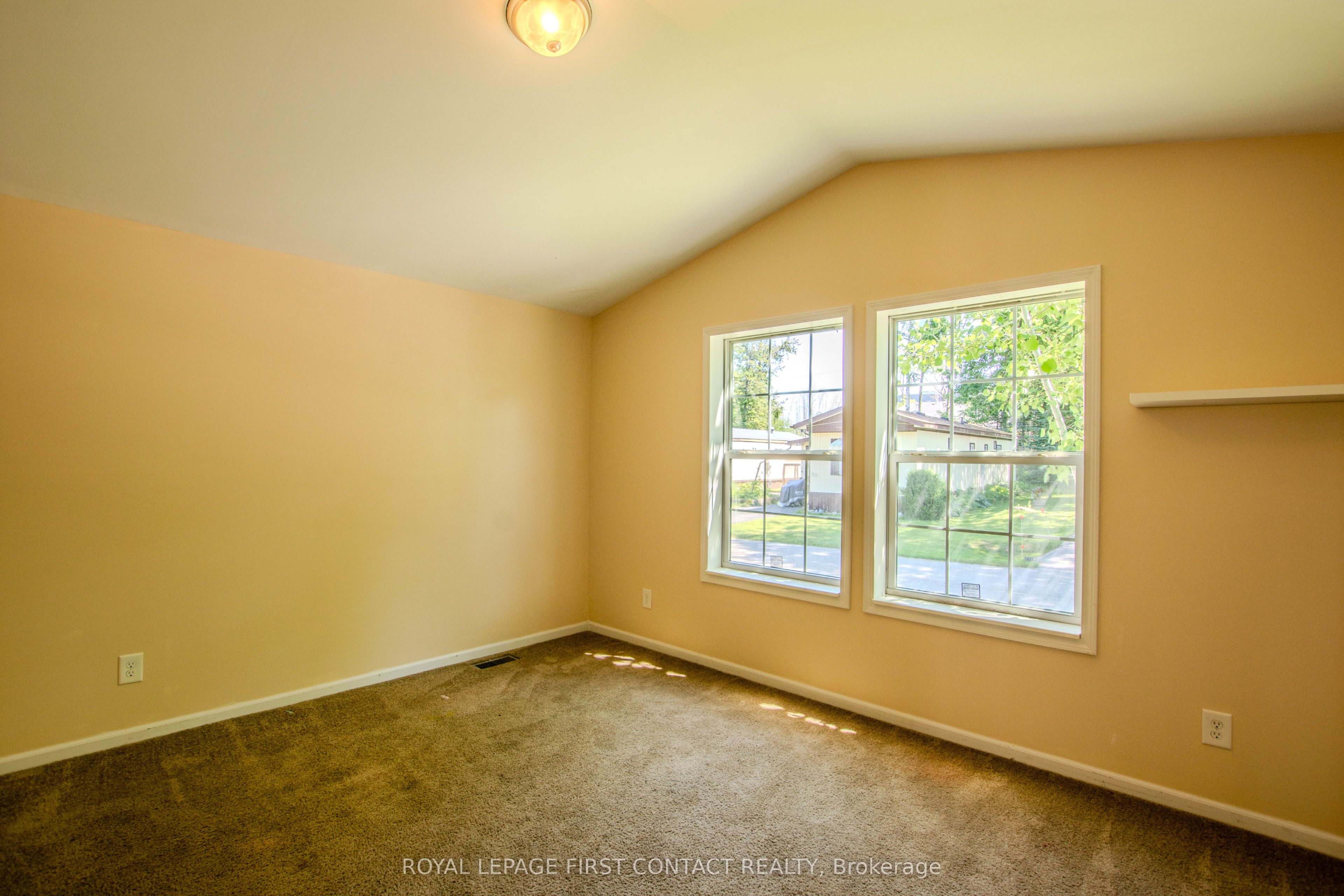 23 Georgian Glen Drive Property Photo 15