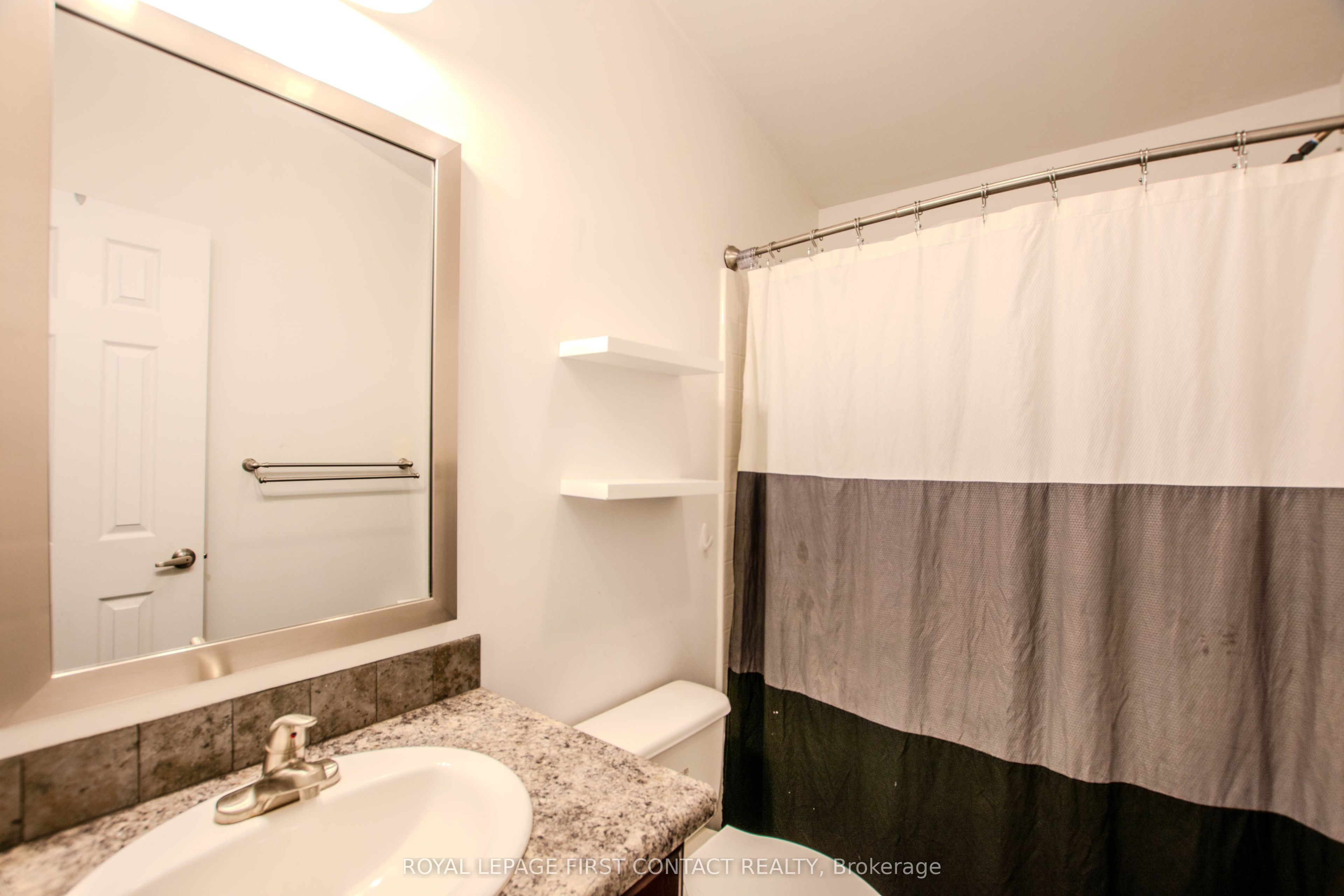 23 Georgian Glen Drive Property Photo 16