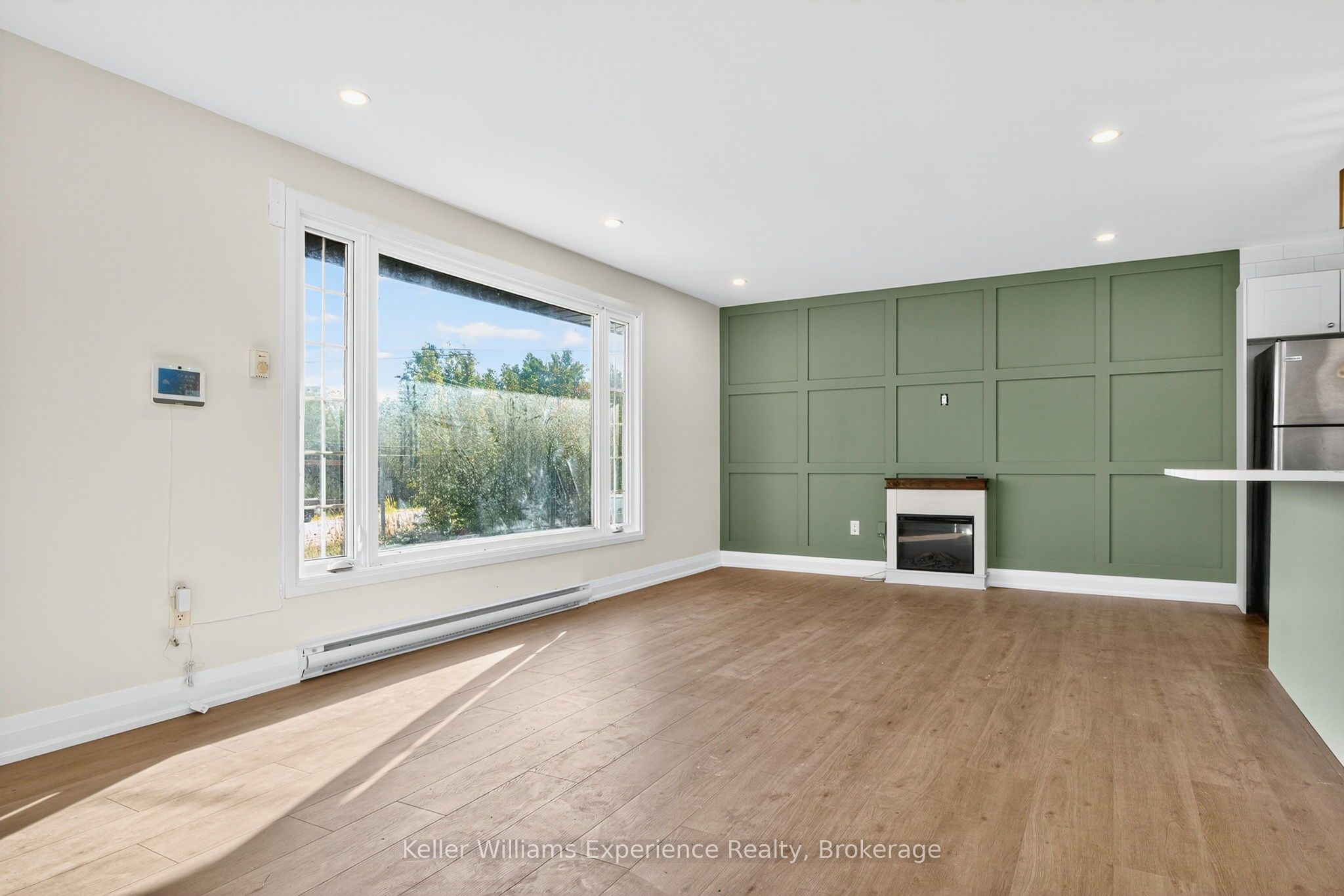 556 Champlain Road Property Photo 11