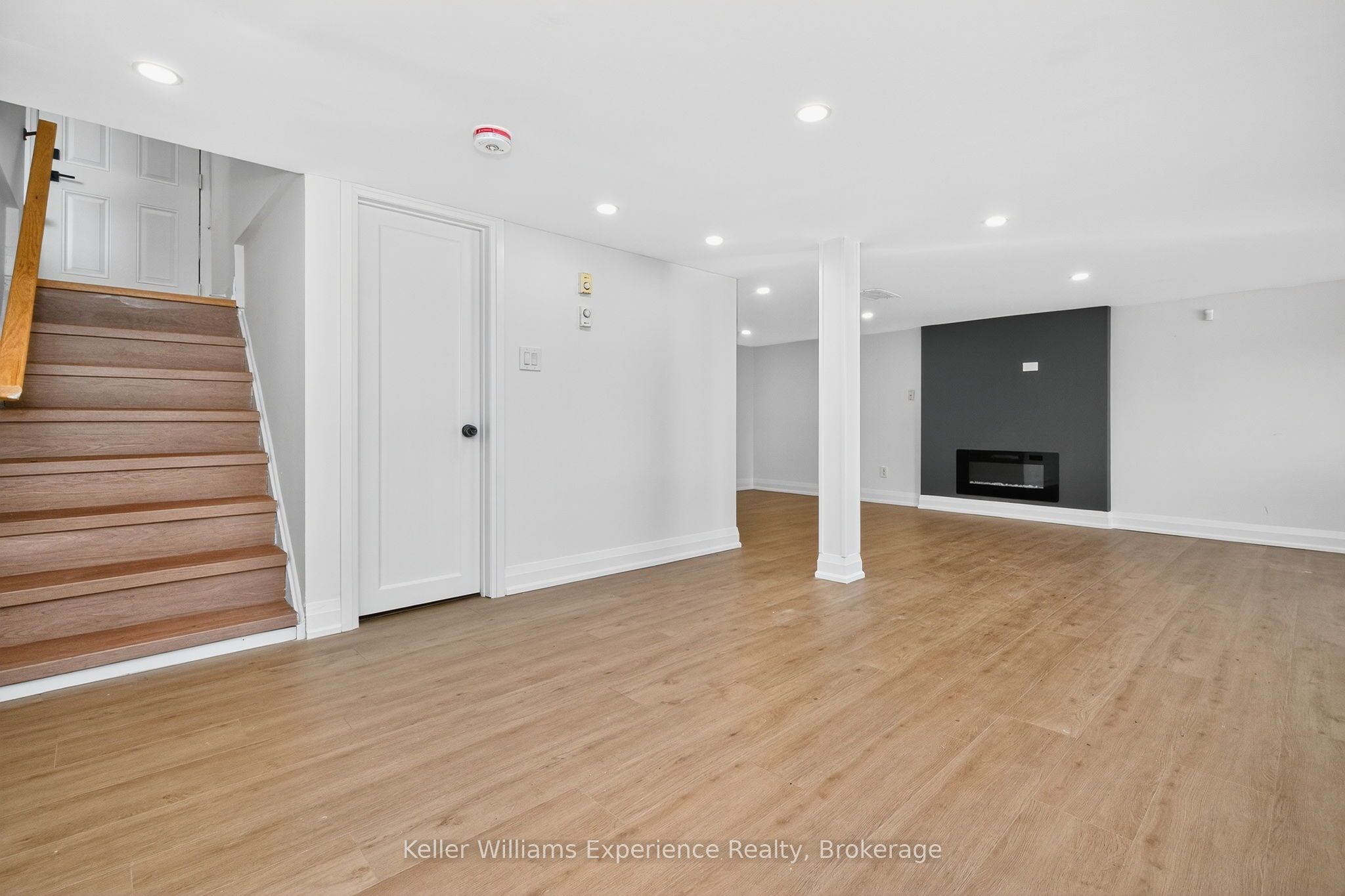 556 Champlain Road Property Photo 21