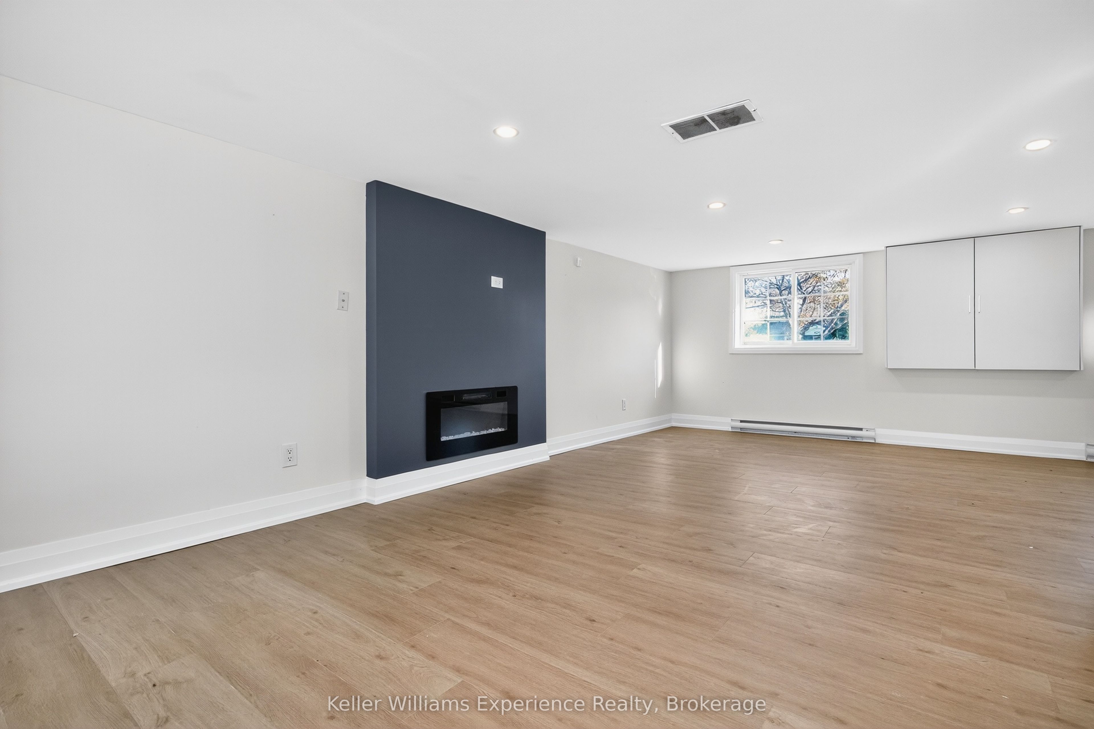 556 Champlain Road Property Photo 23