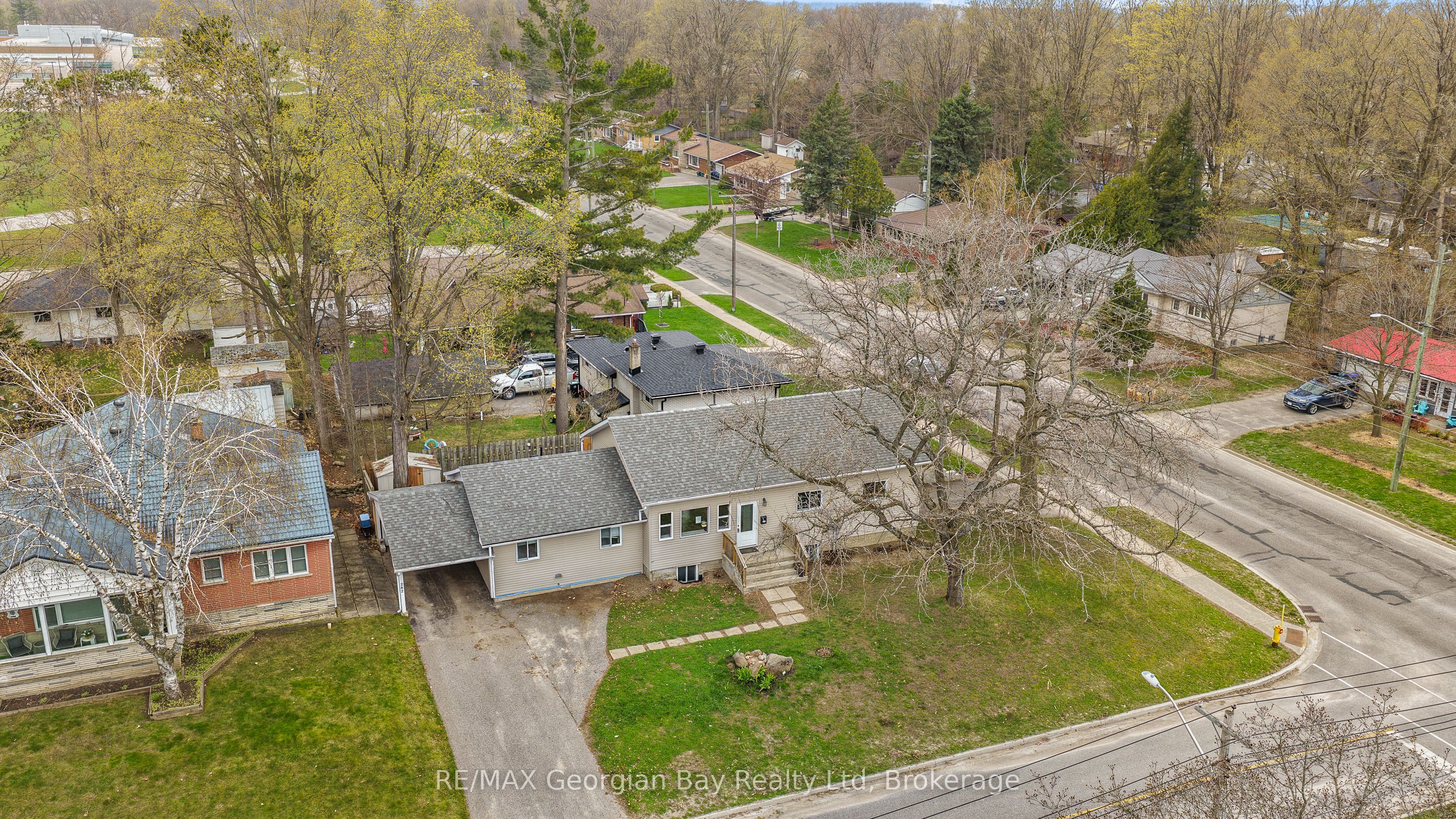 282 Norene Street Property Photo 2