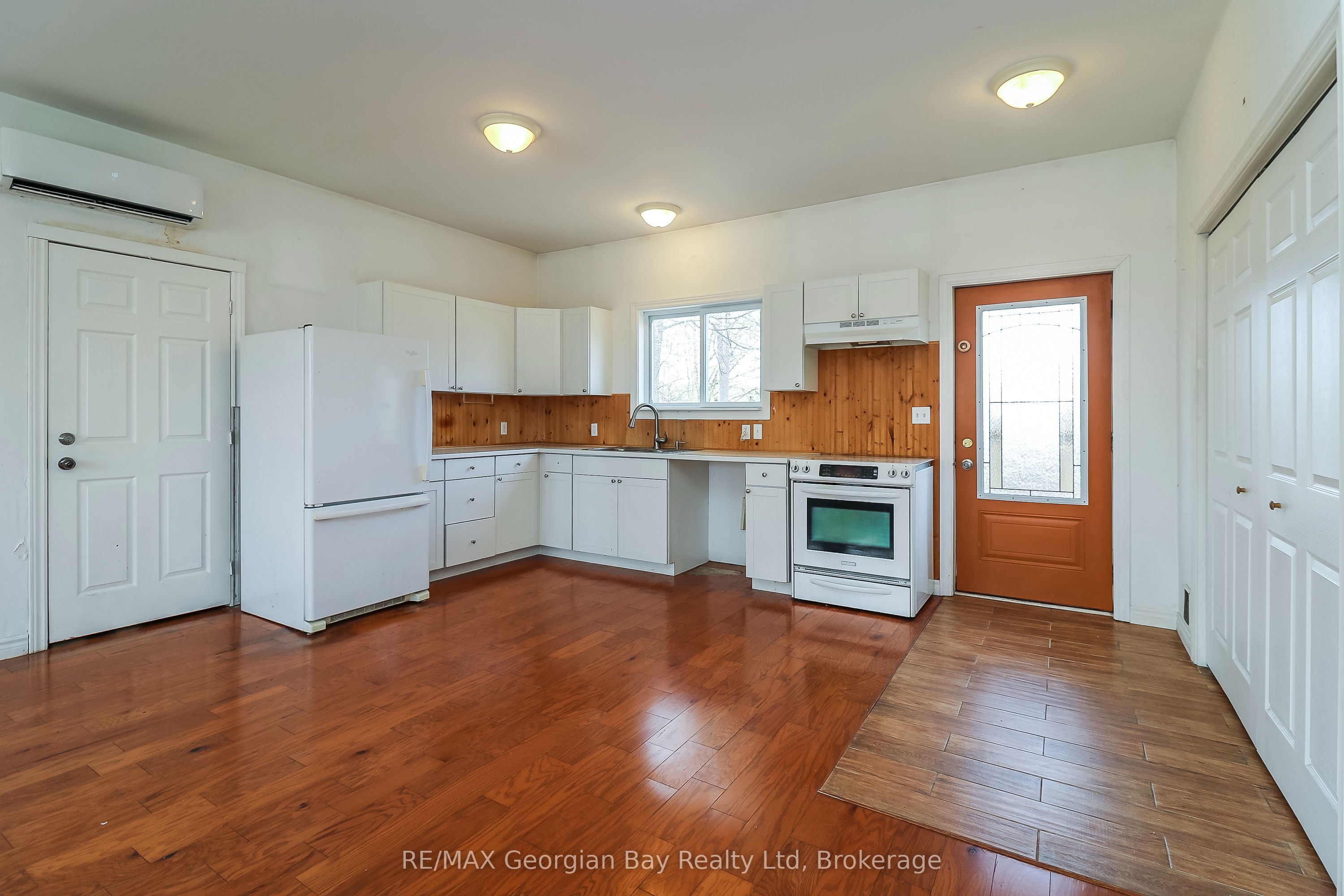 282 Norene Street Property Photo 5