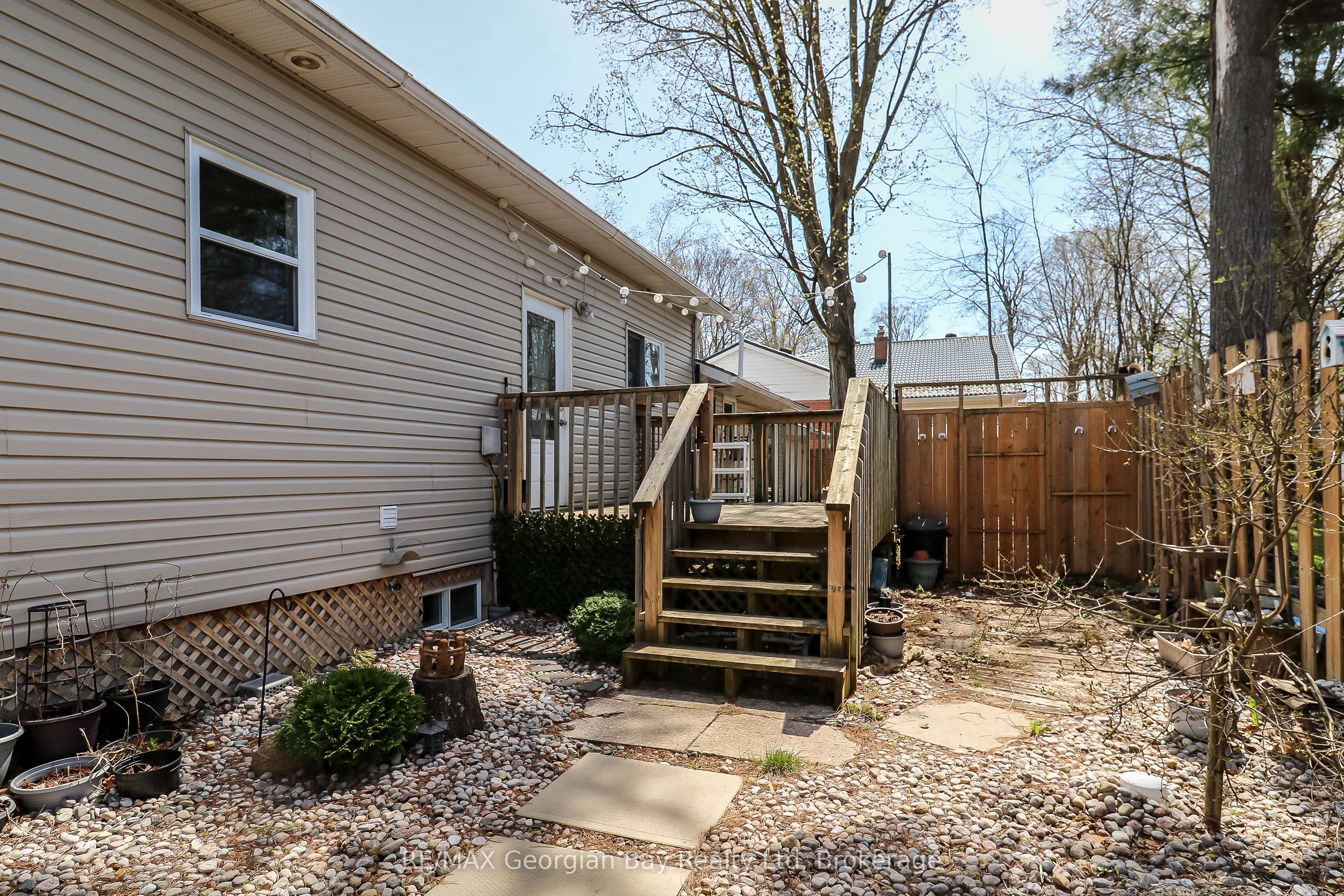 282 Norene Street Property Photo 7