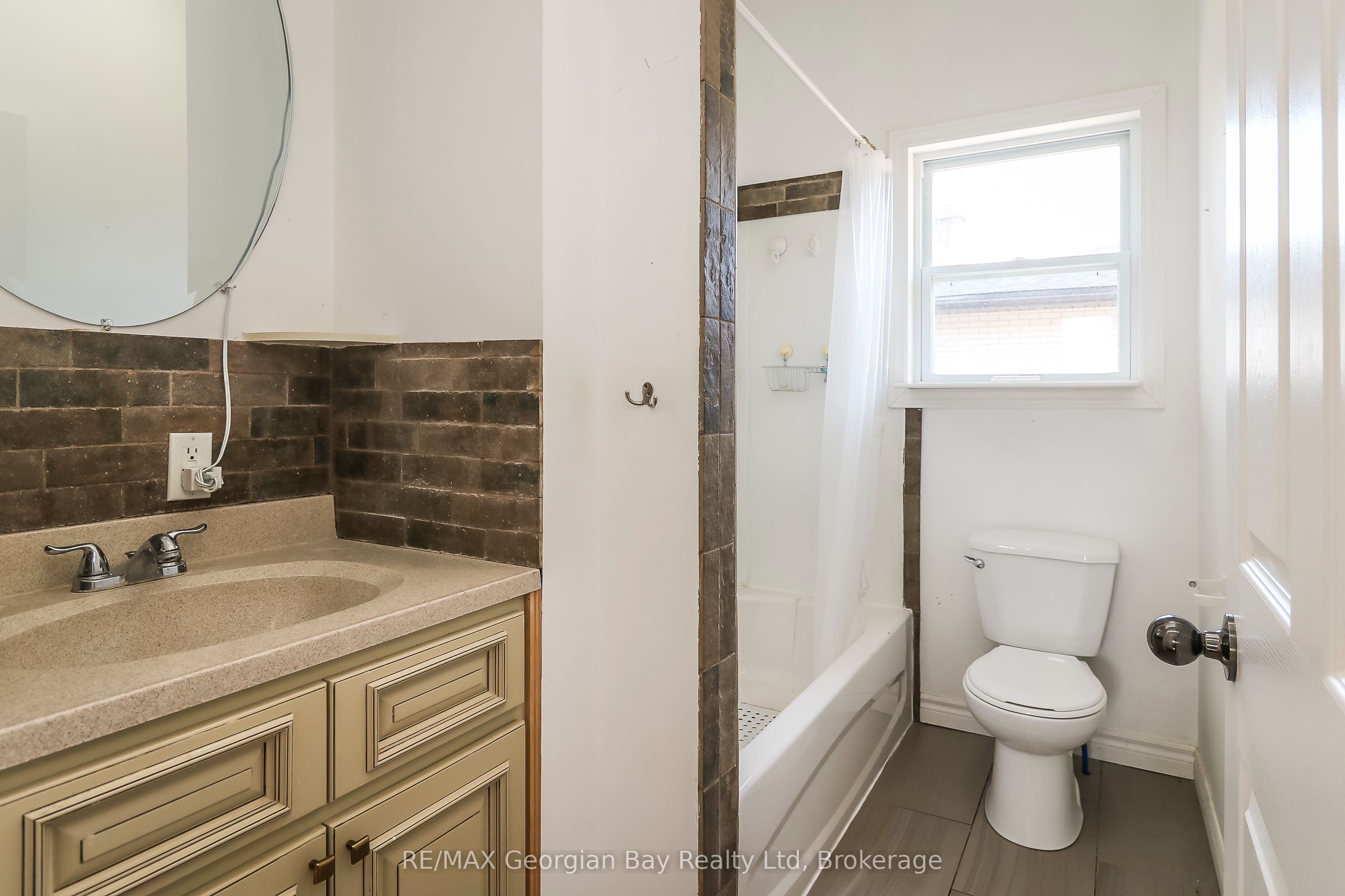 282 Norene Street Property Photo 13